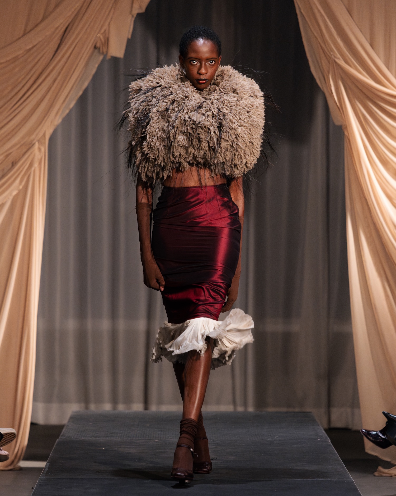 AC_RUNWAY-6-1764263249303