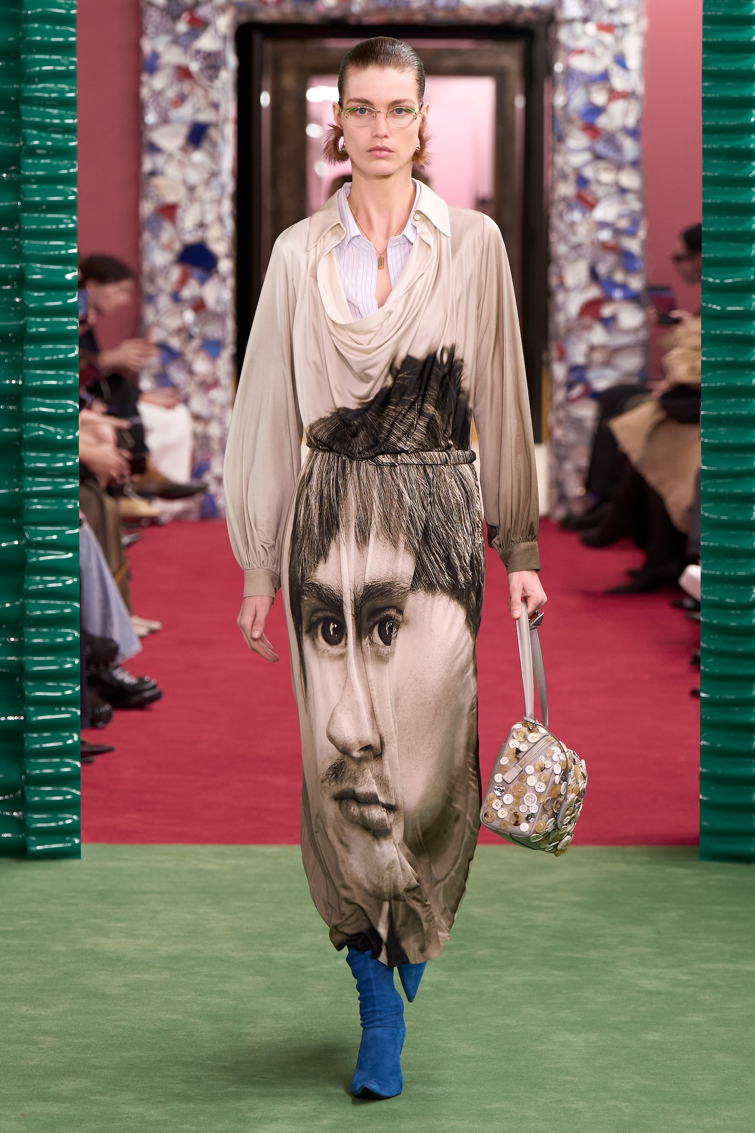 Acne-Studios_FW26_Womenswear_35-1772929179831
