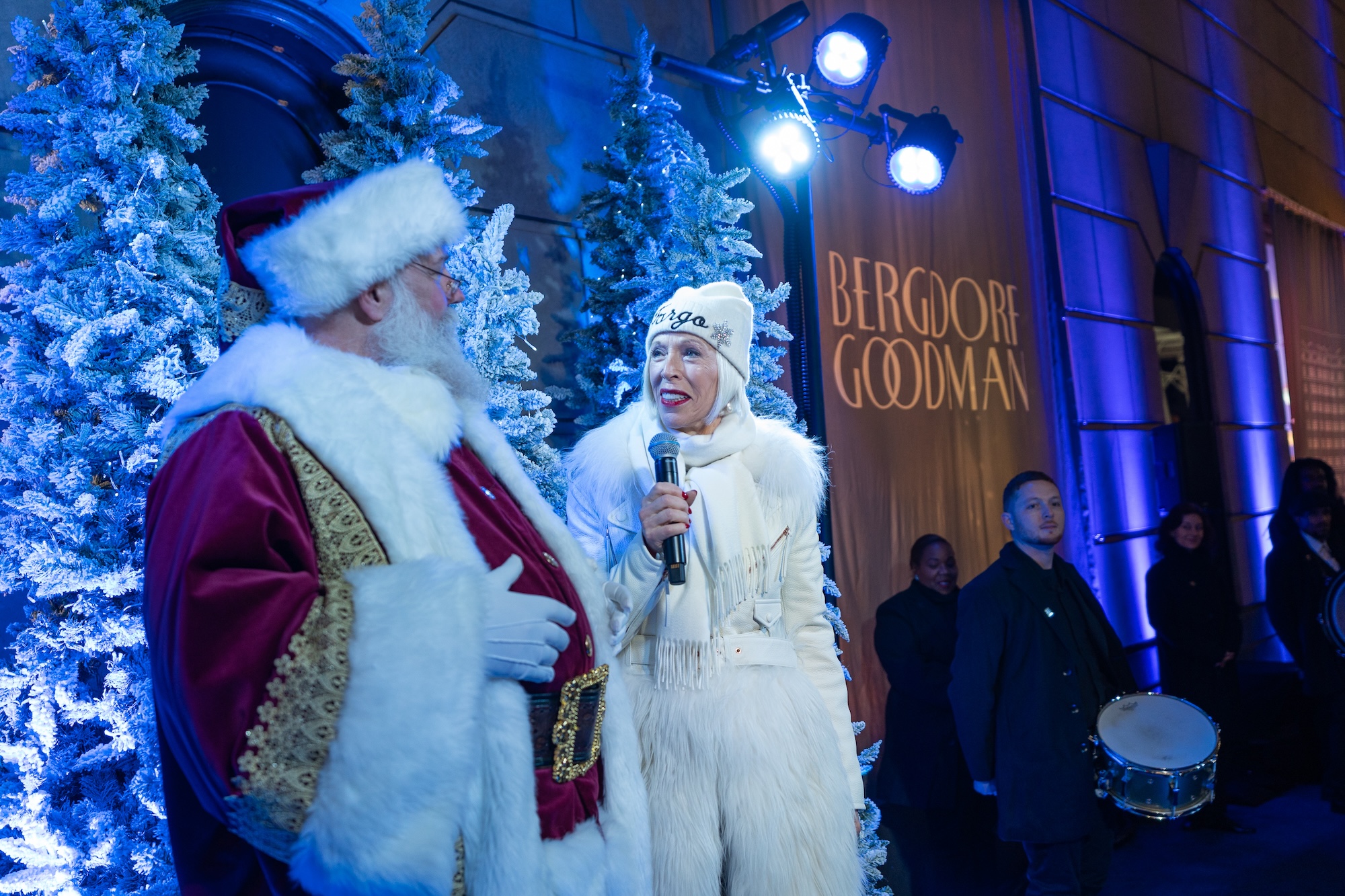 Bergdorf Goodman Welcomes the Holiday Season with Dazzling Window Display