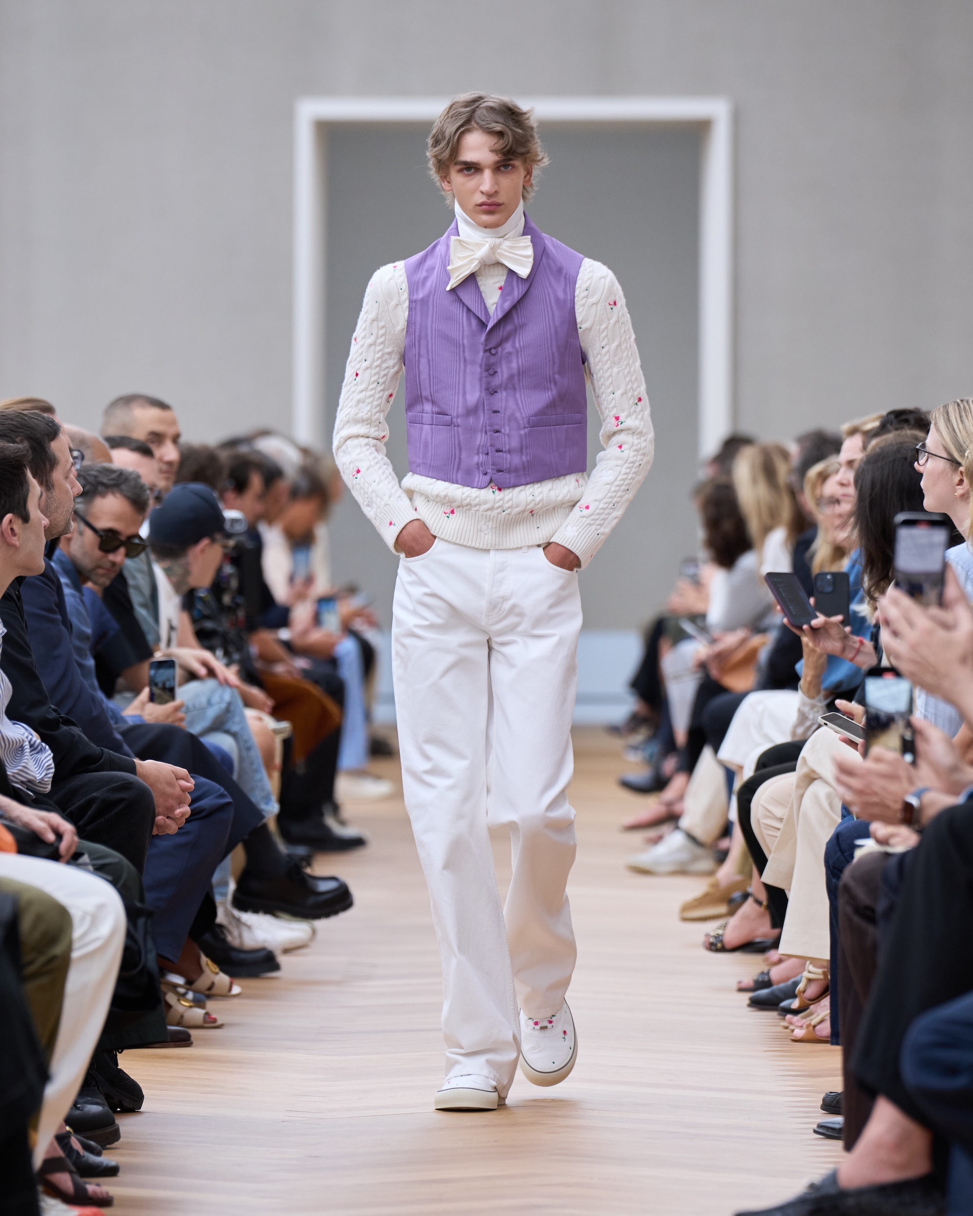 DIOR-SUMMER-2026-COLLECTION_VISUELS_LOOKS_LOOK(11)-1751086708353