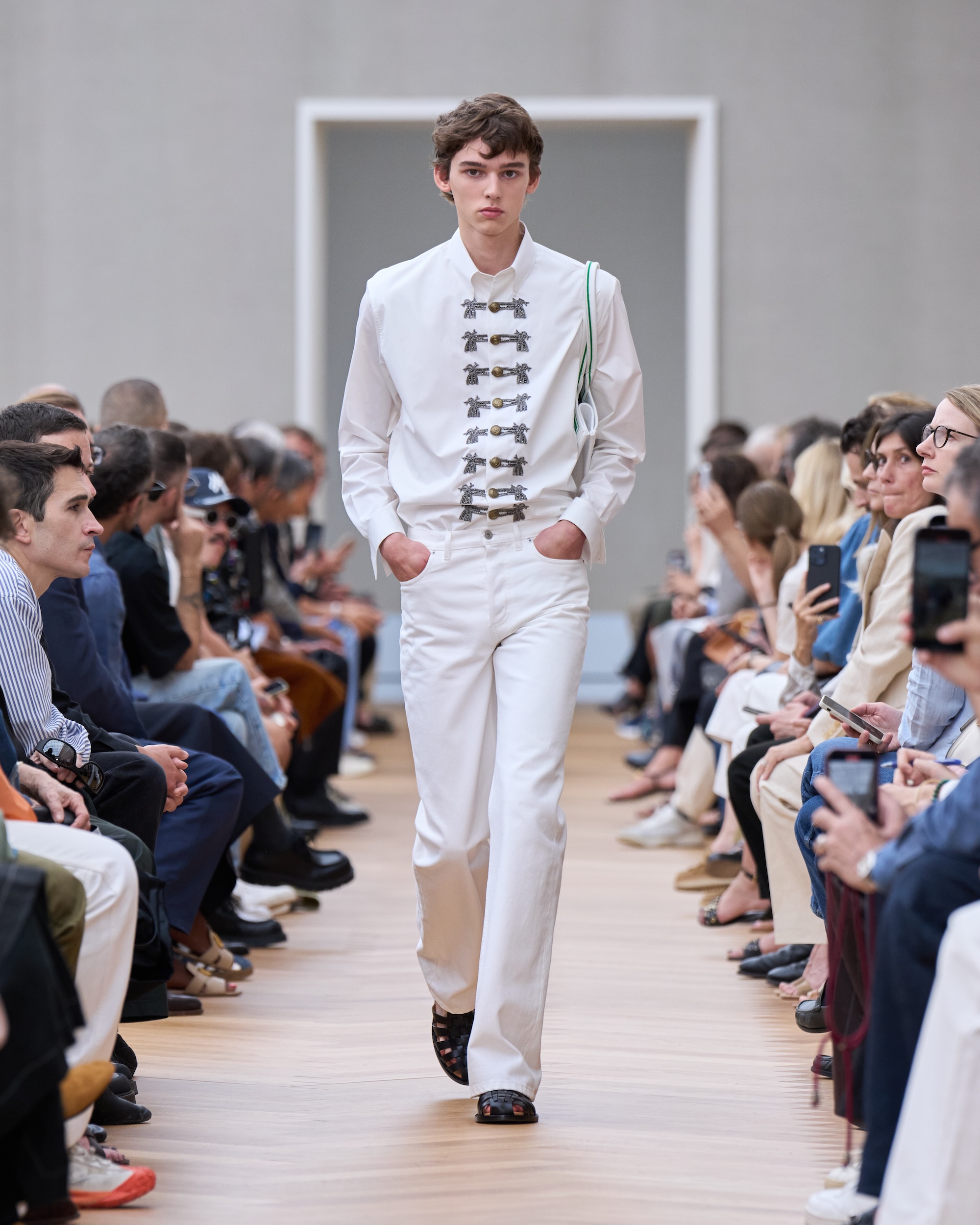 DIOR-SUMMER-2026-COLLECTION_VISUELS_LOOKS_LOOK(23)-1751087000432