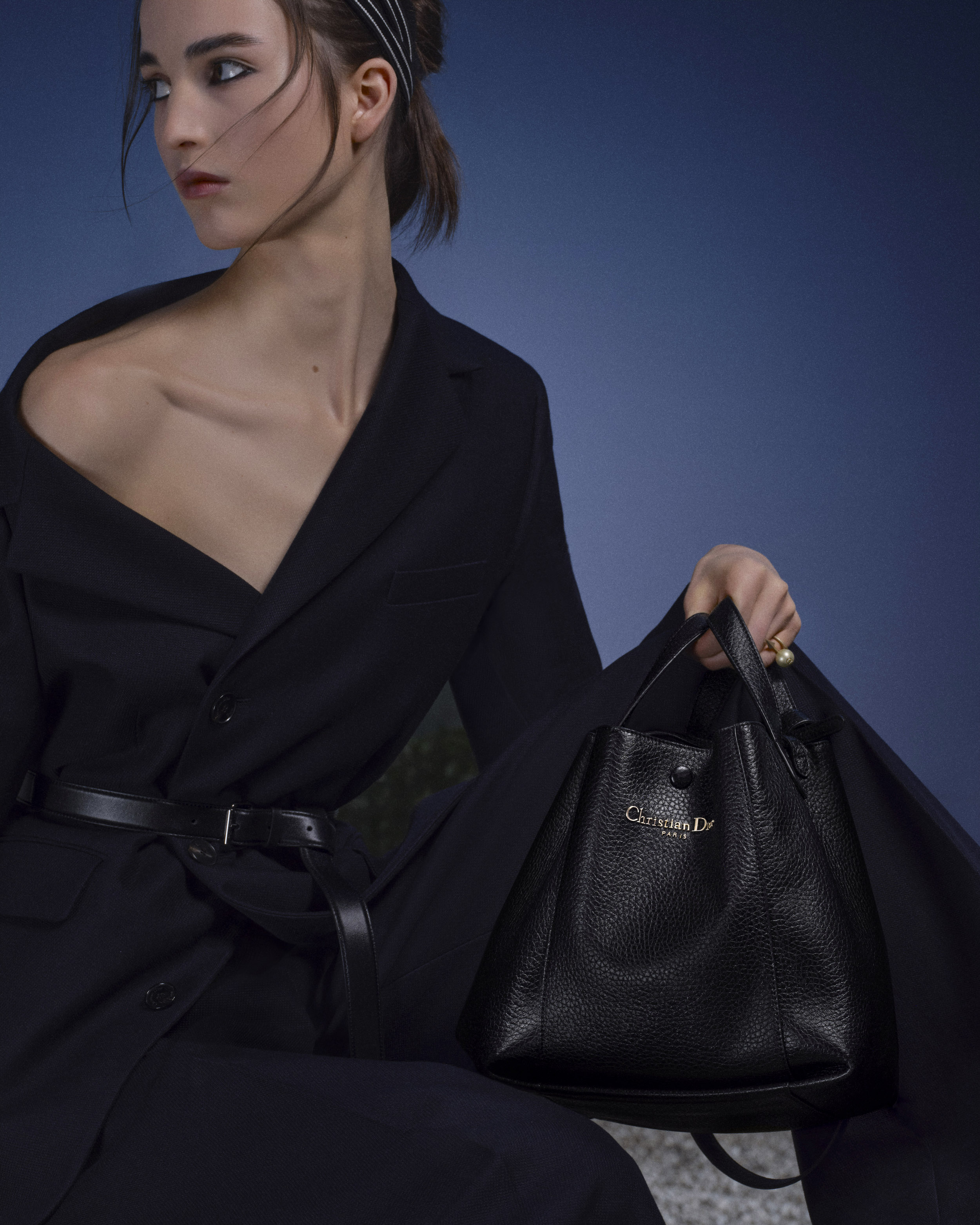 DIOR_SS25_DIGITAL_171024_11_1763_R4-1743183555625