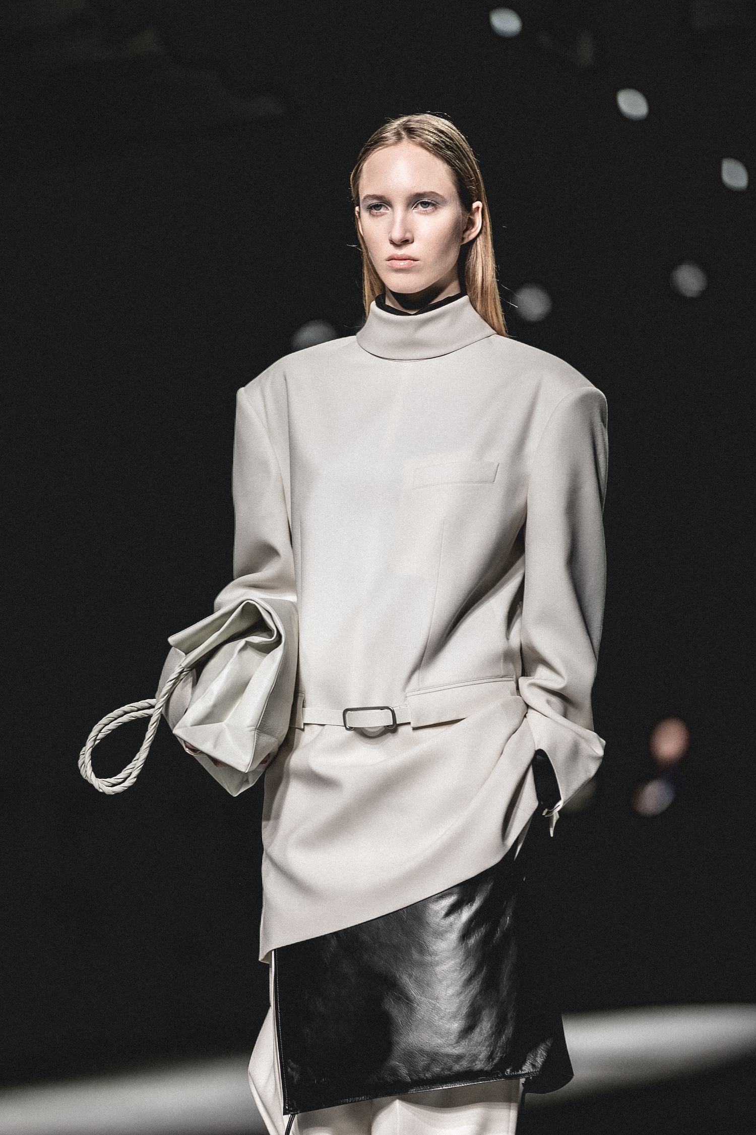 ISSEY-MIYAKE-FW26-12-1773795141210