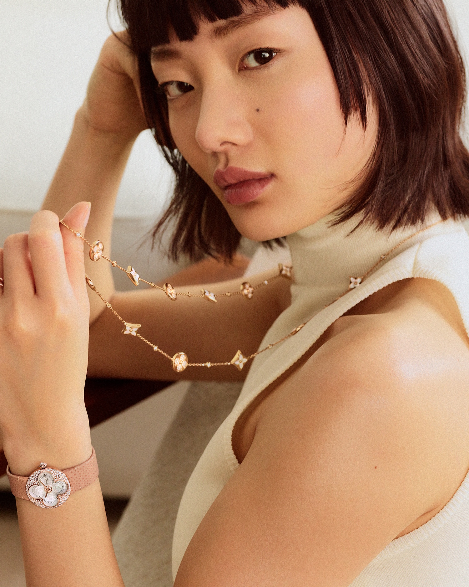 JHJ_COLOR_BLOSSOM26_WORN_0744_NO_LOGO_300_DIGITAL_PRESS_KIT_1600x2000-1779650212891