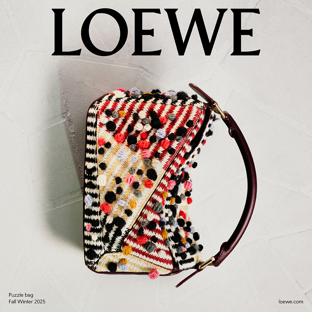LOEWE_FW25_MAIN_LAYOUT_1080x1080_58-1756585396497