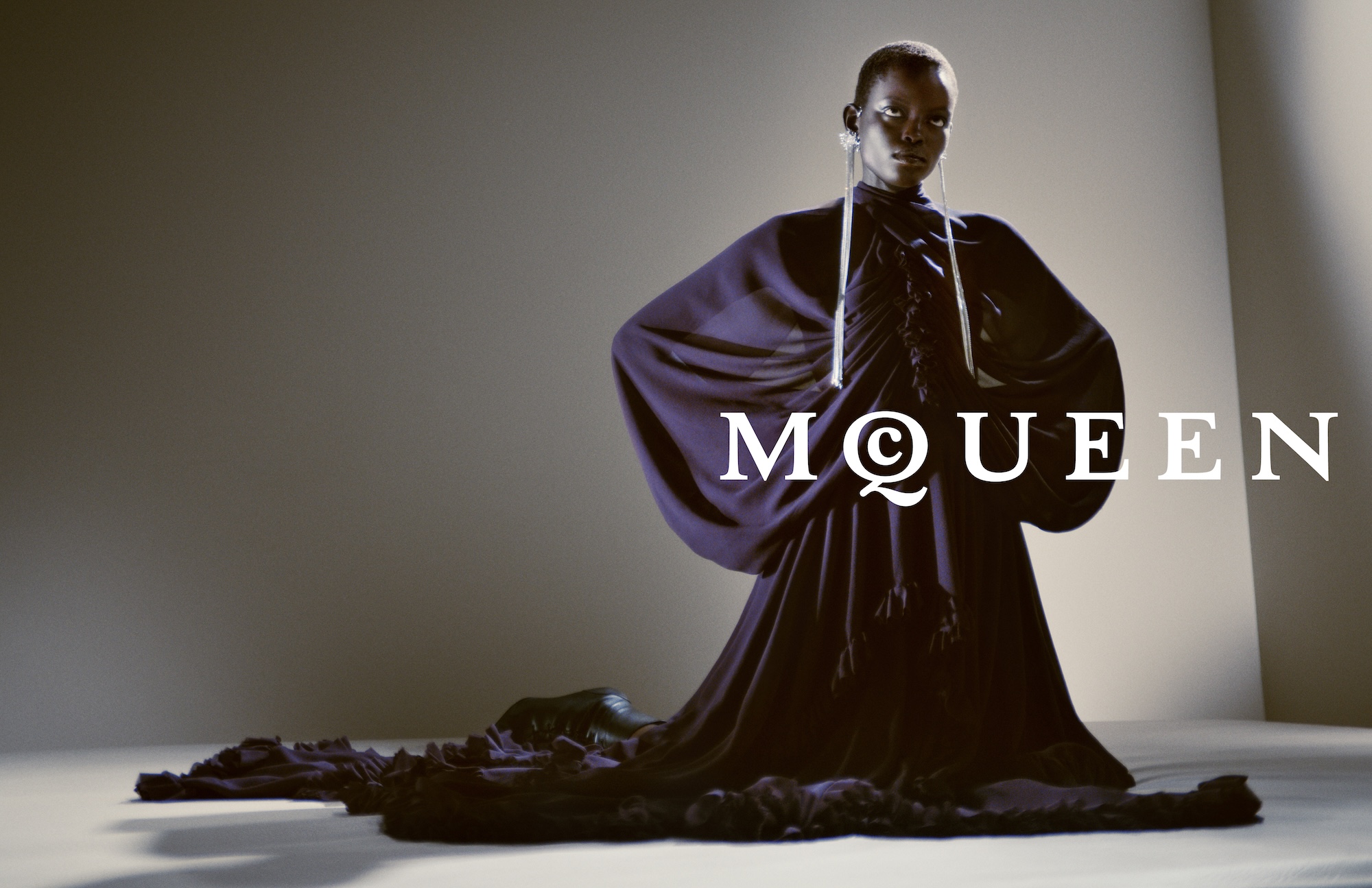 McQueenAutumnWinter2025Campaign003LOGO-1755703417053