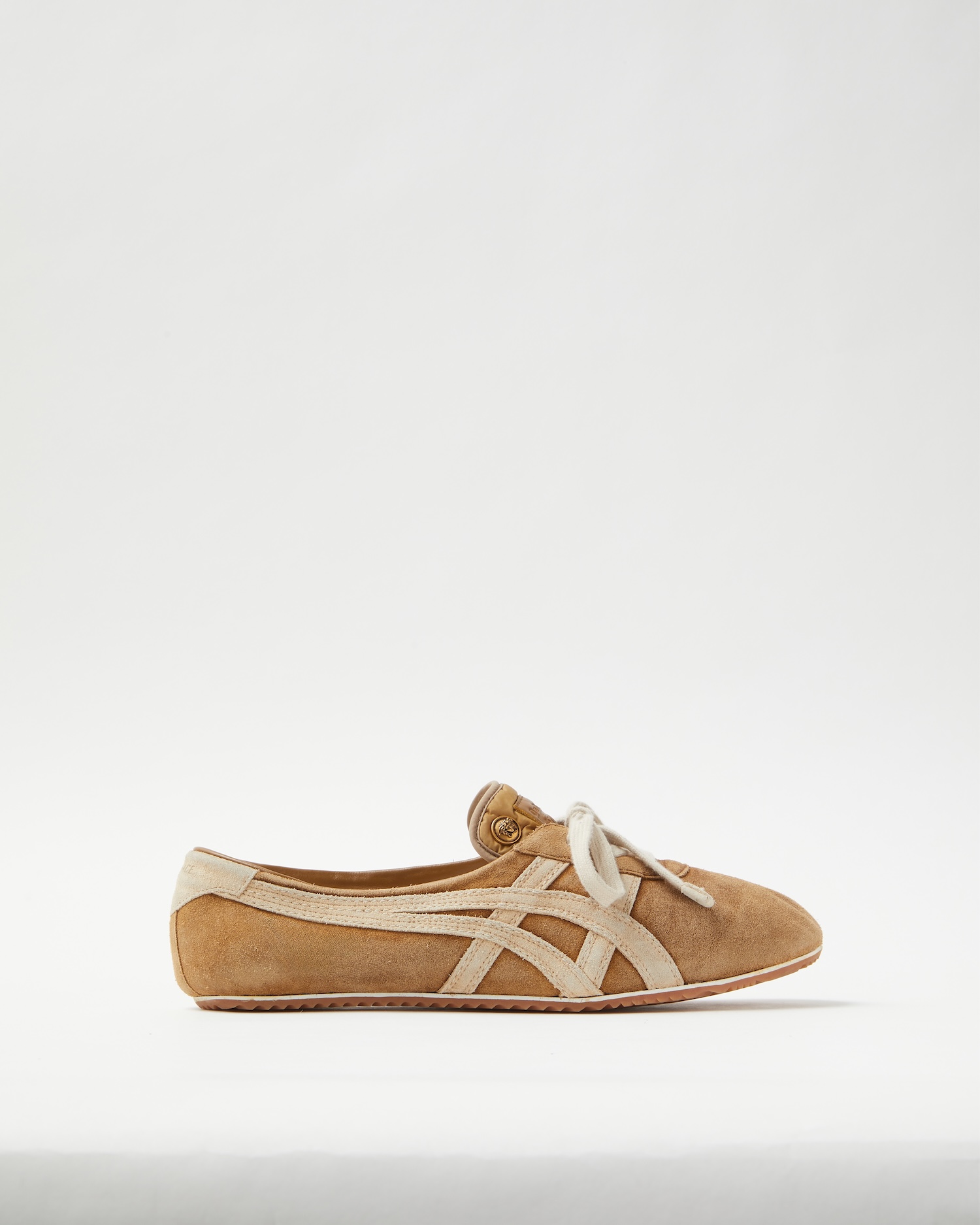 OnitsukaxVersace-Sakura-Trainers_3-1775249282900