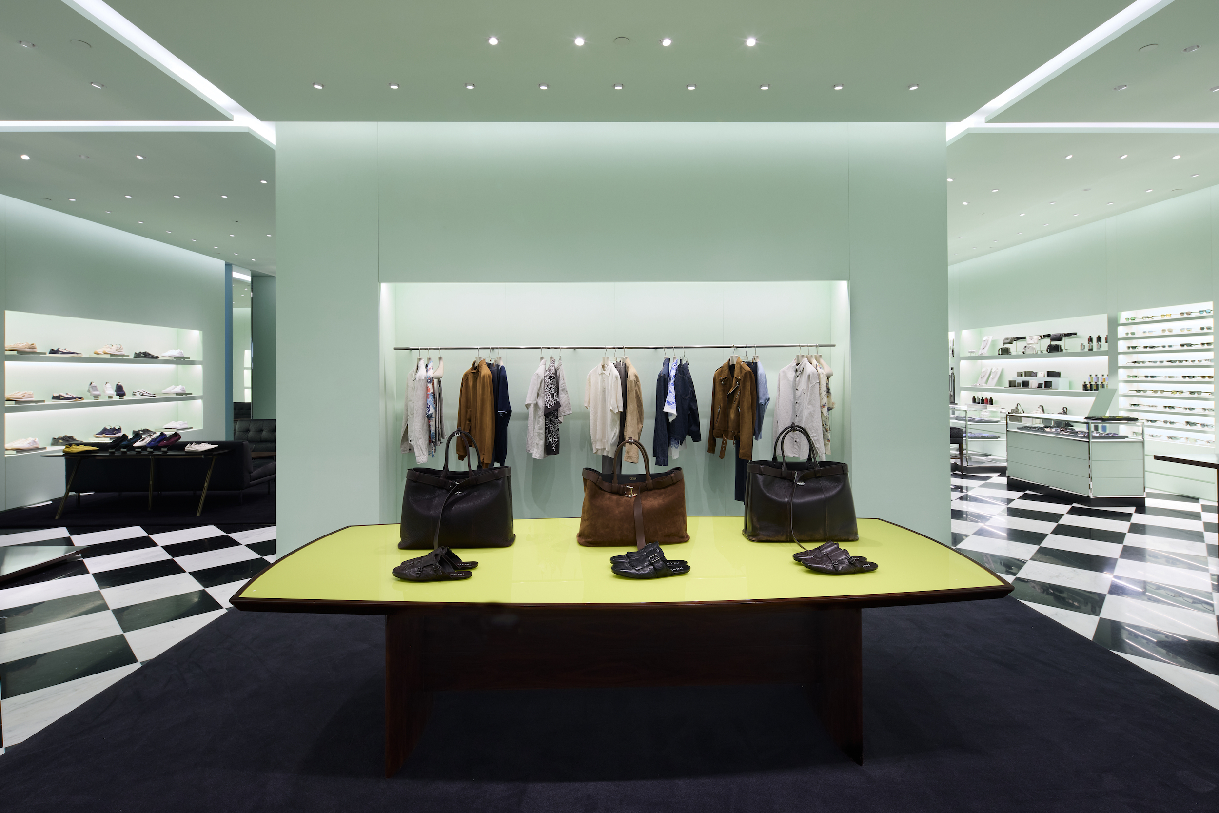 Prada5th3-1743545535130