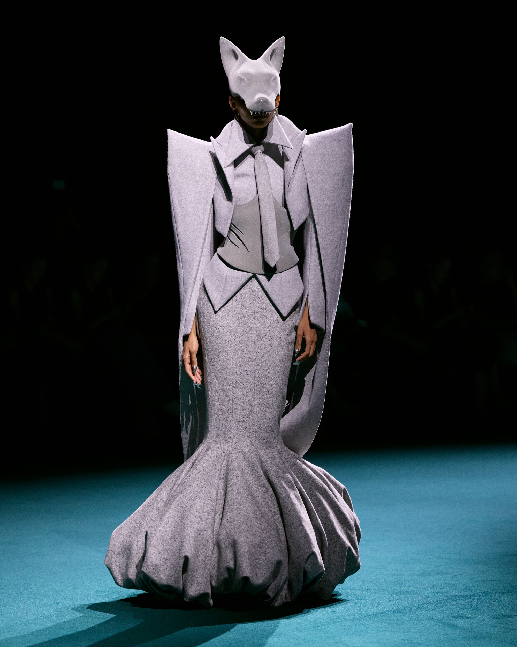 Robert-Wun_fw26_runway_IG_look_14-1784750177365