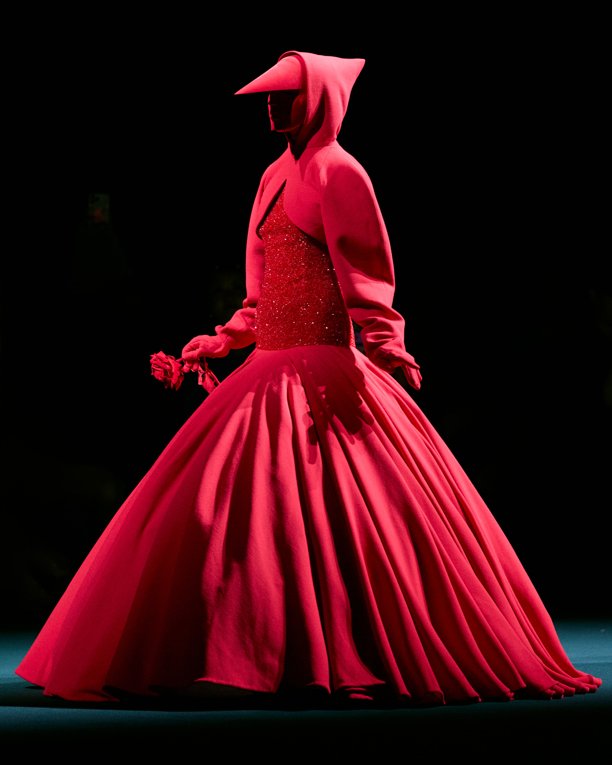 Robert-Wun_fw26_runway_IG_look_15-1784750062187