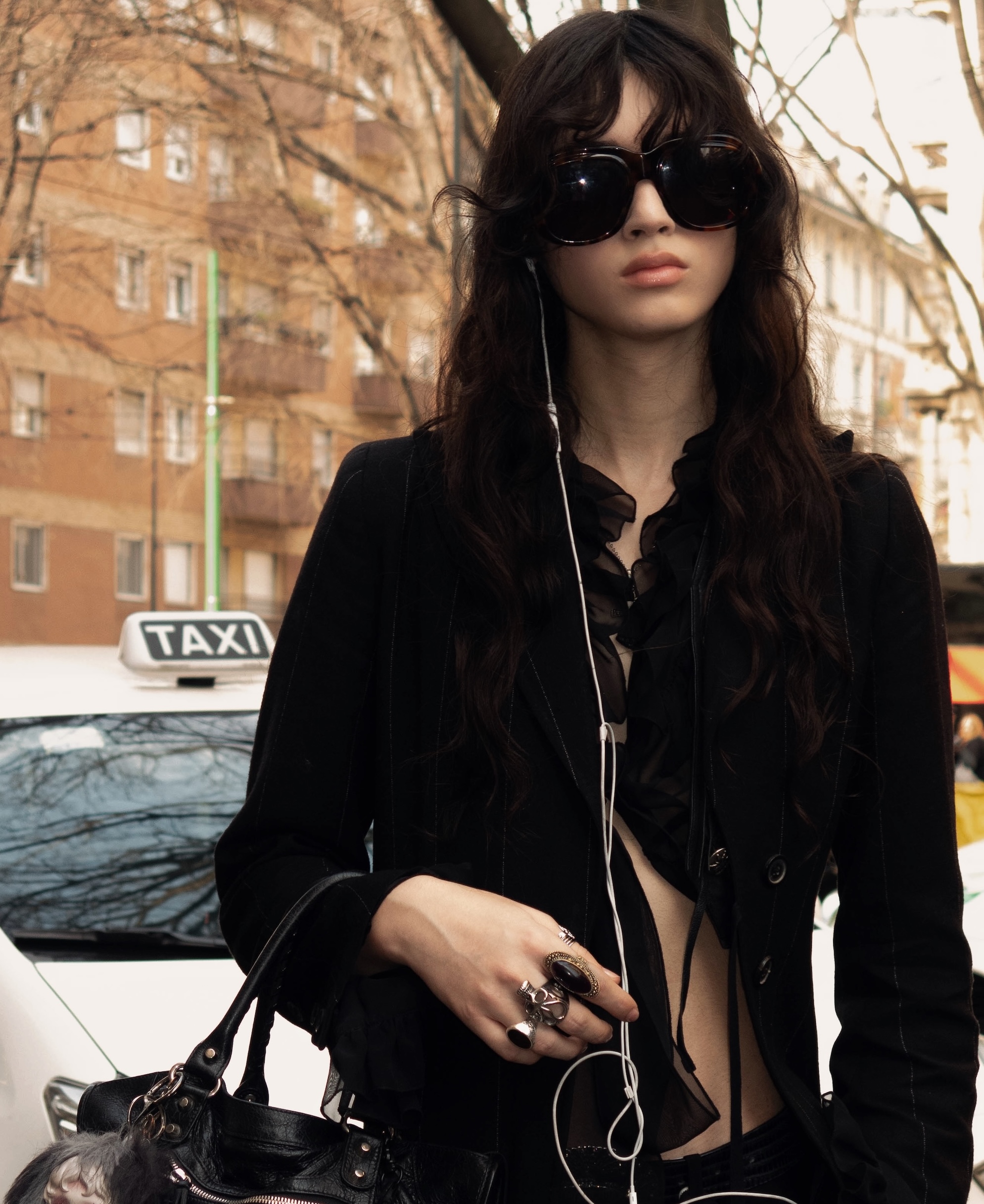 After the Walk: Off‑Duty Models at Paris and Milan Fashion Weeks