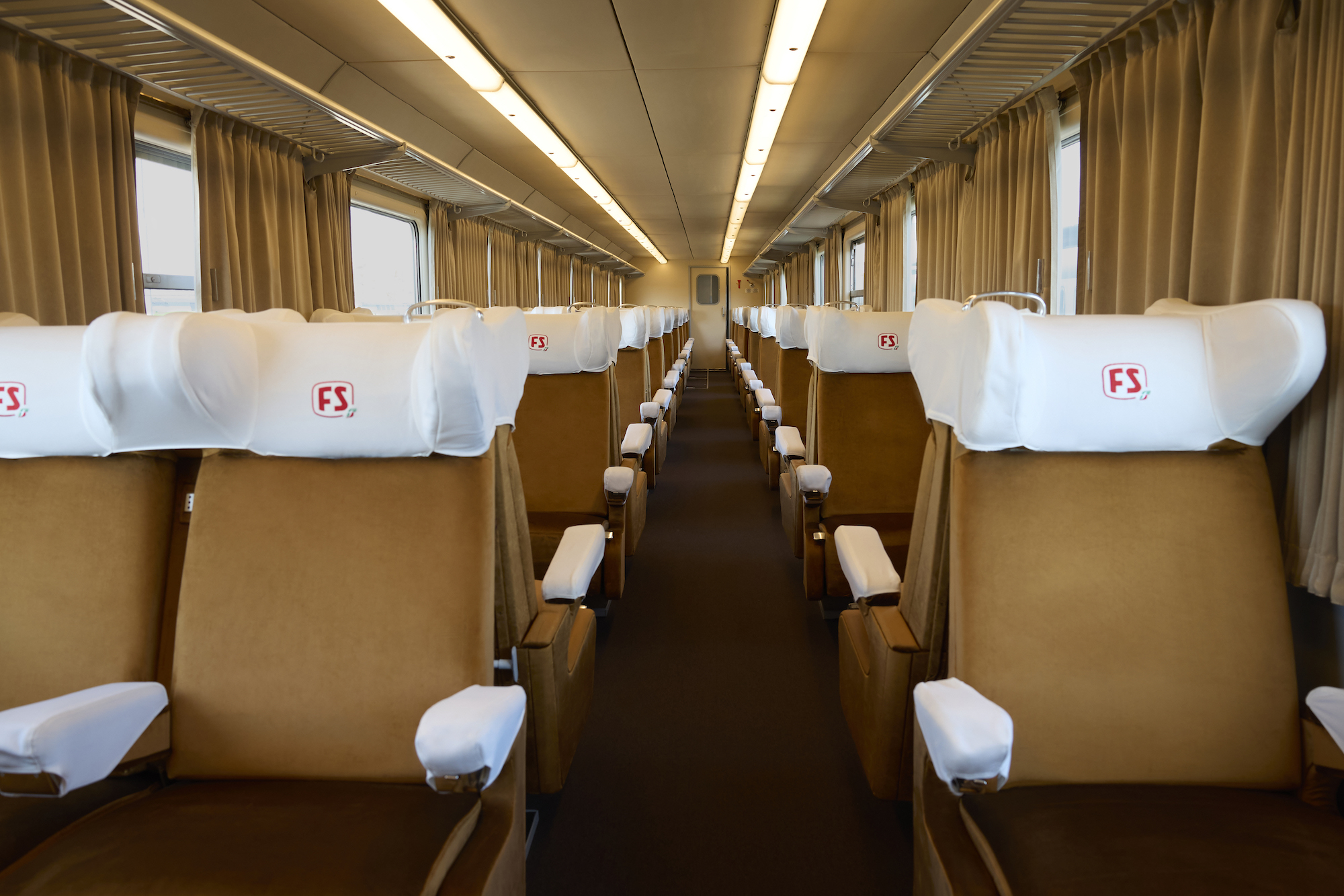 Treno_Arlecchino_Prada_Frames_2025_06-1744036587984
