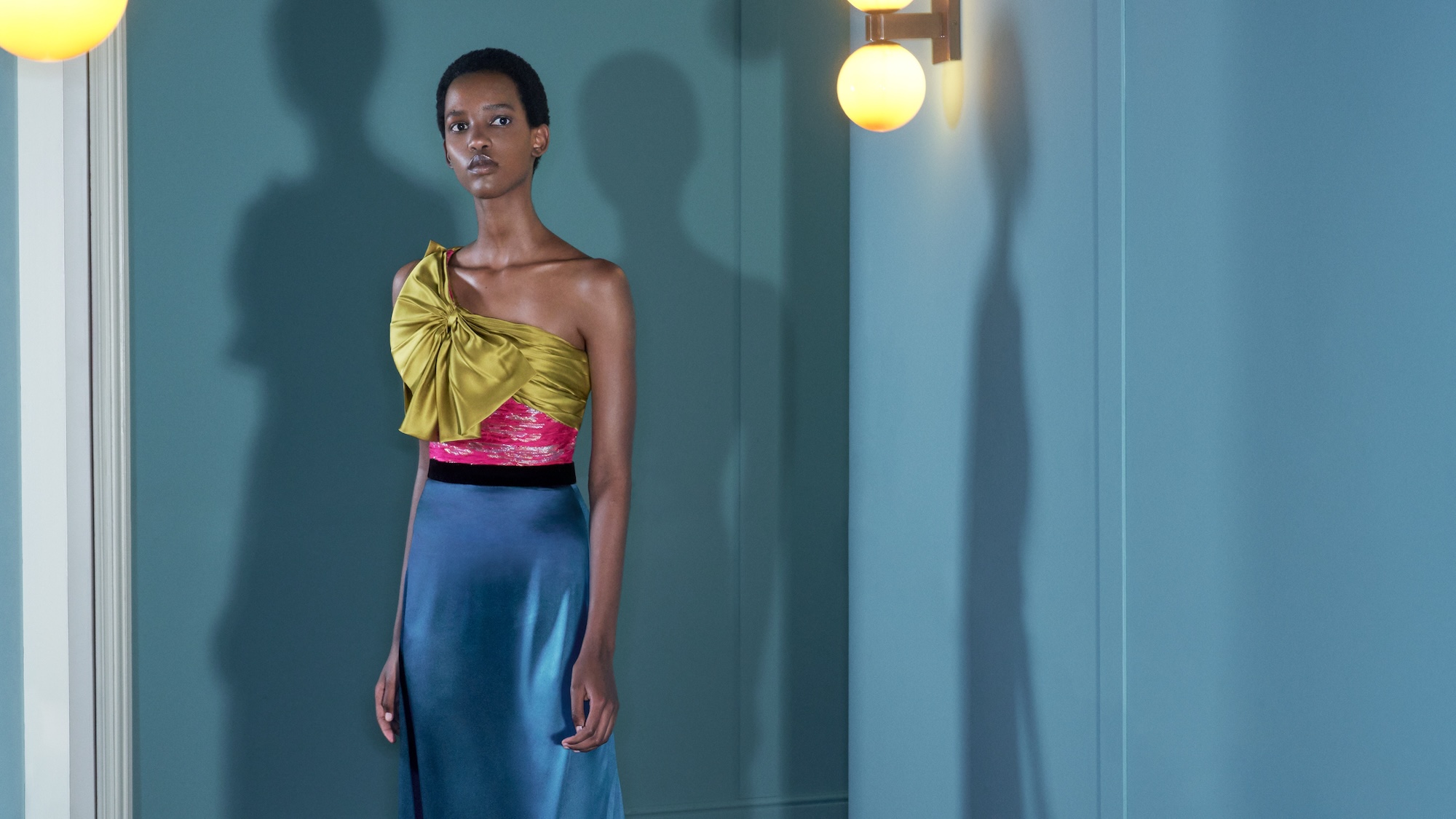 Valentino_Spring26-Holiday-MEA_NoLogo_16x9_12-1763944150894