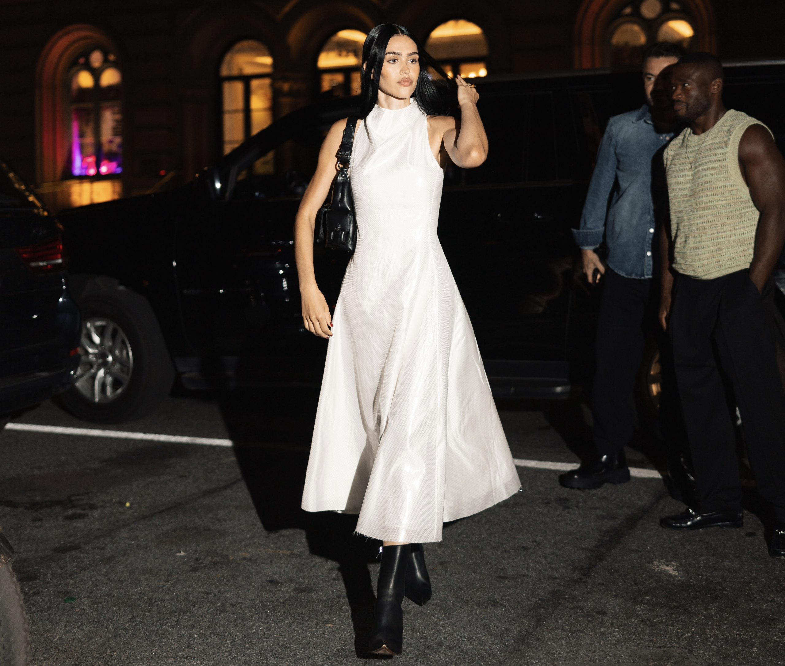 Amelia Gray Hamlin: McQueen Muse, Perfect Magazine, and Desigual Reality TV Star