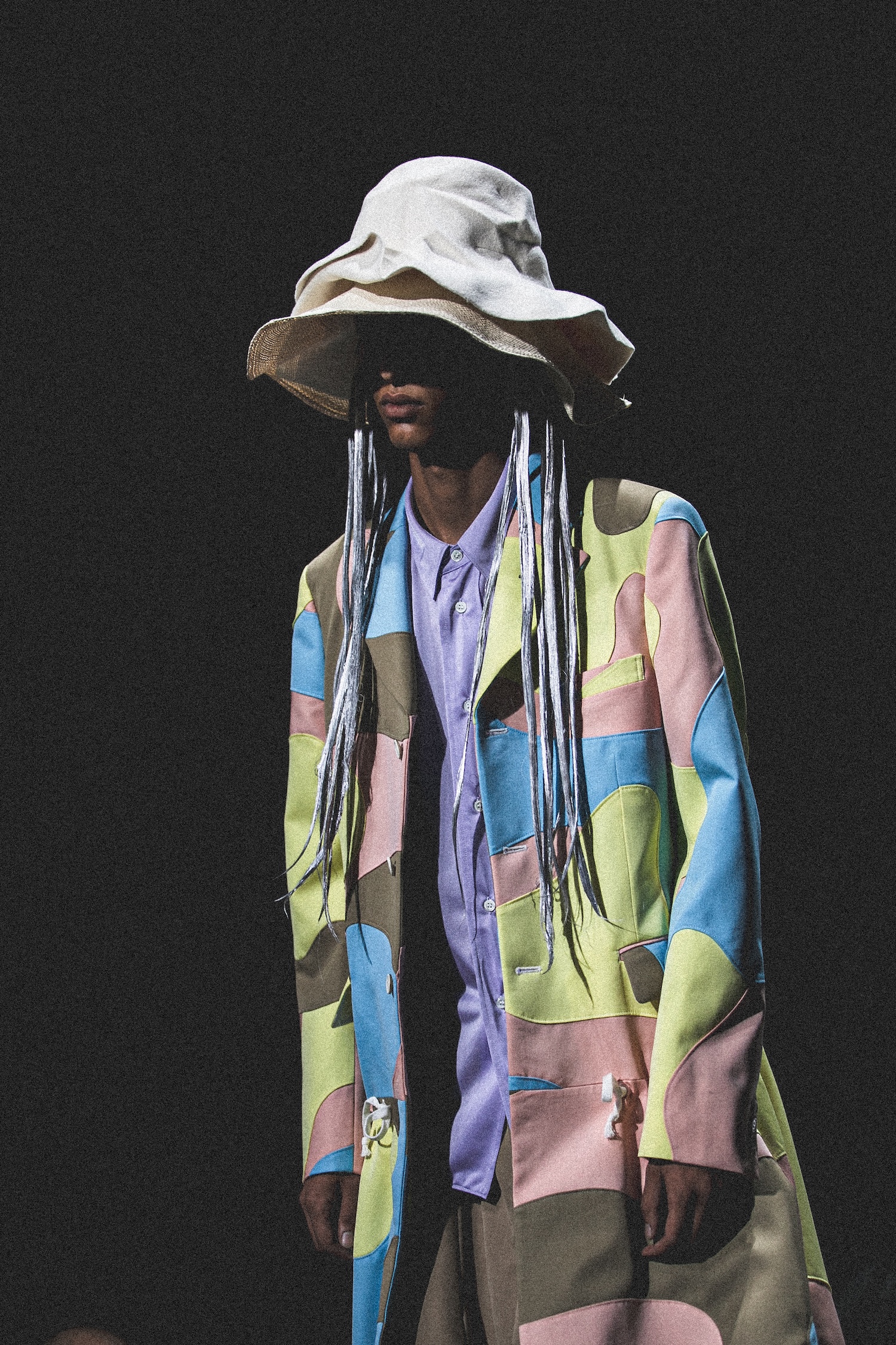 cdghommeplus-ss27-rain-runway-09-1783868408276