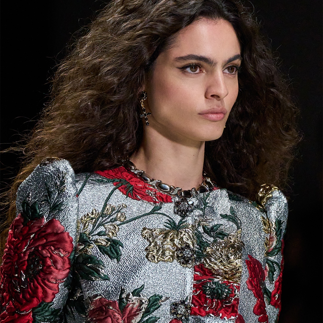 dolce-and-gabbana-women-spring-summer-2026-fashion-show-highlights-15-1760071916907