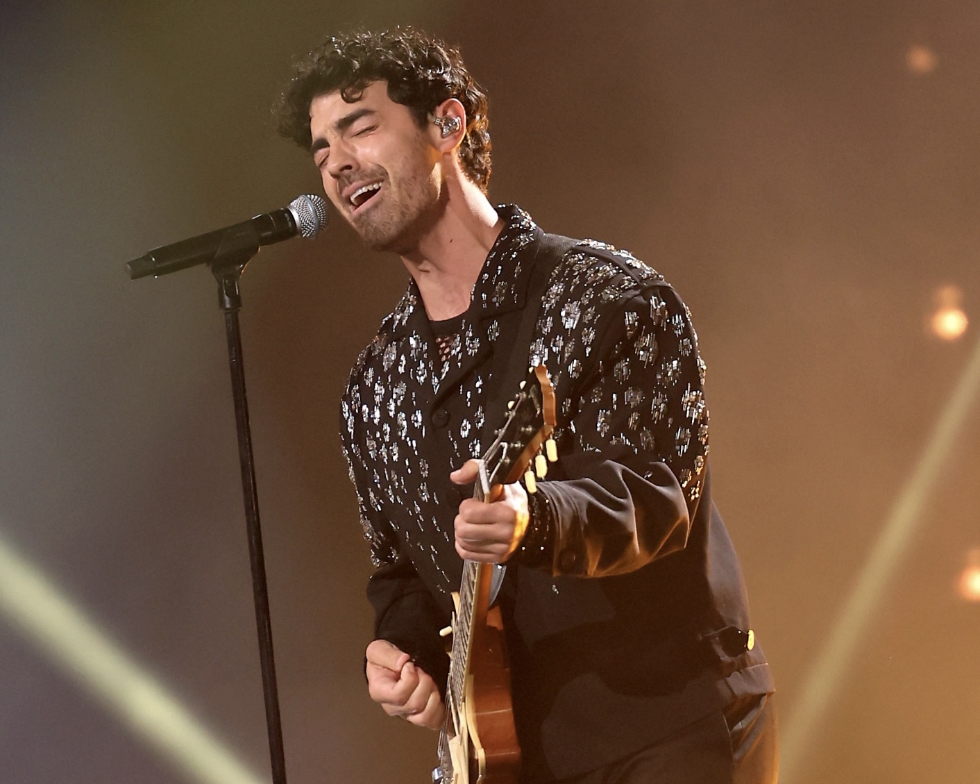 Joe Jonas, Rachel Sennott, Lucy Liu, and Daveed Diggs Dazzle in Versace at Major Events