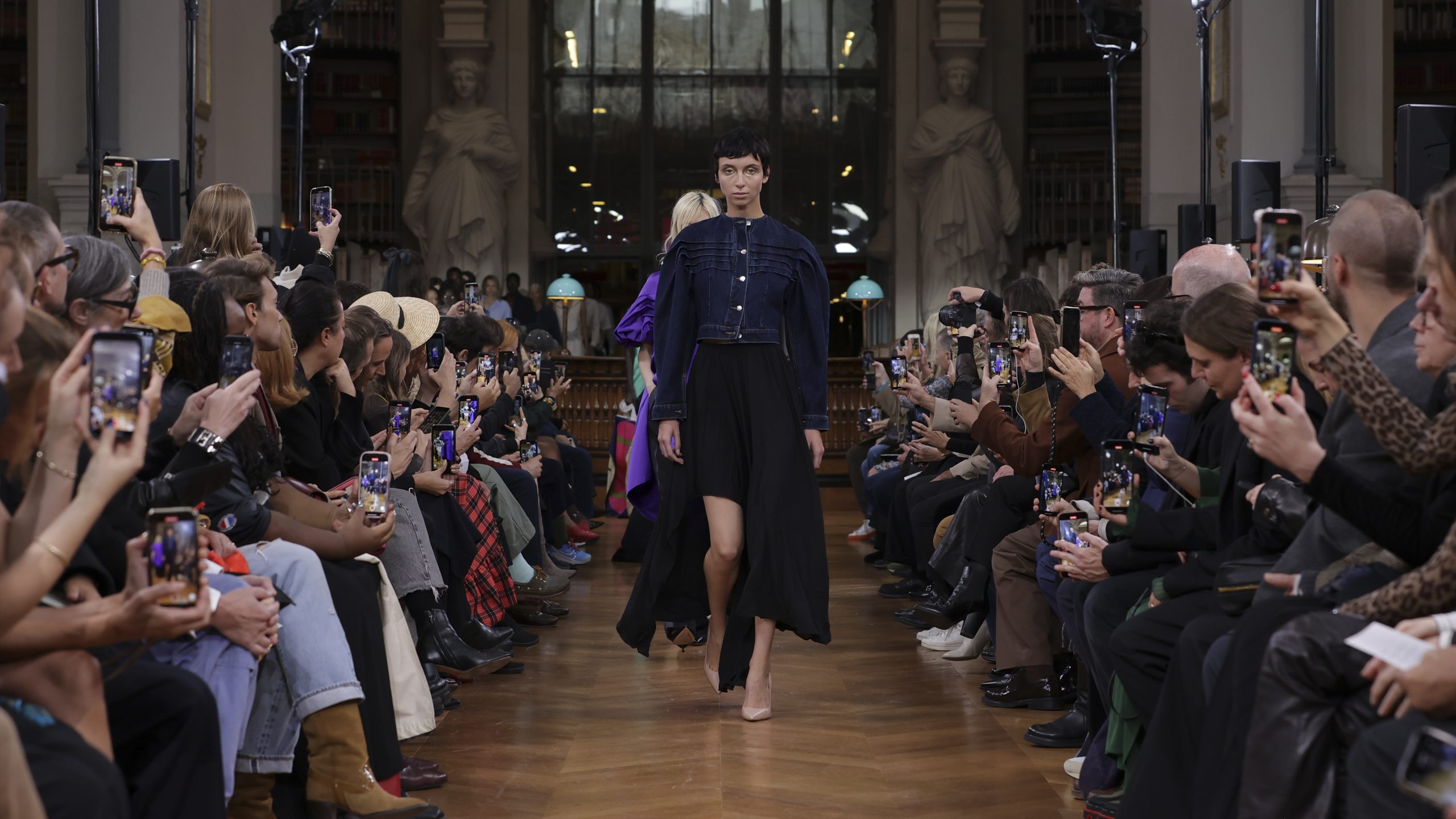 Lutz Huelle Spring-Summer 2025: The Art of Sartorial Metamorphosis