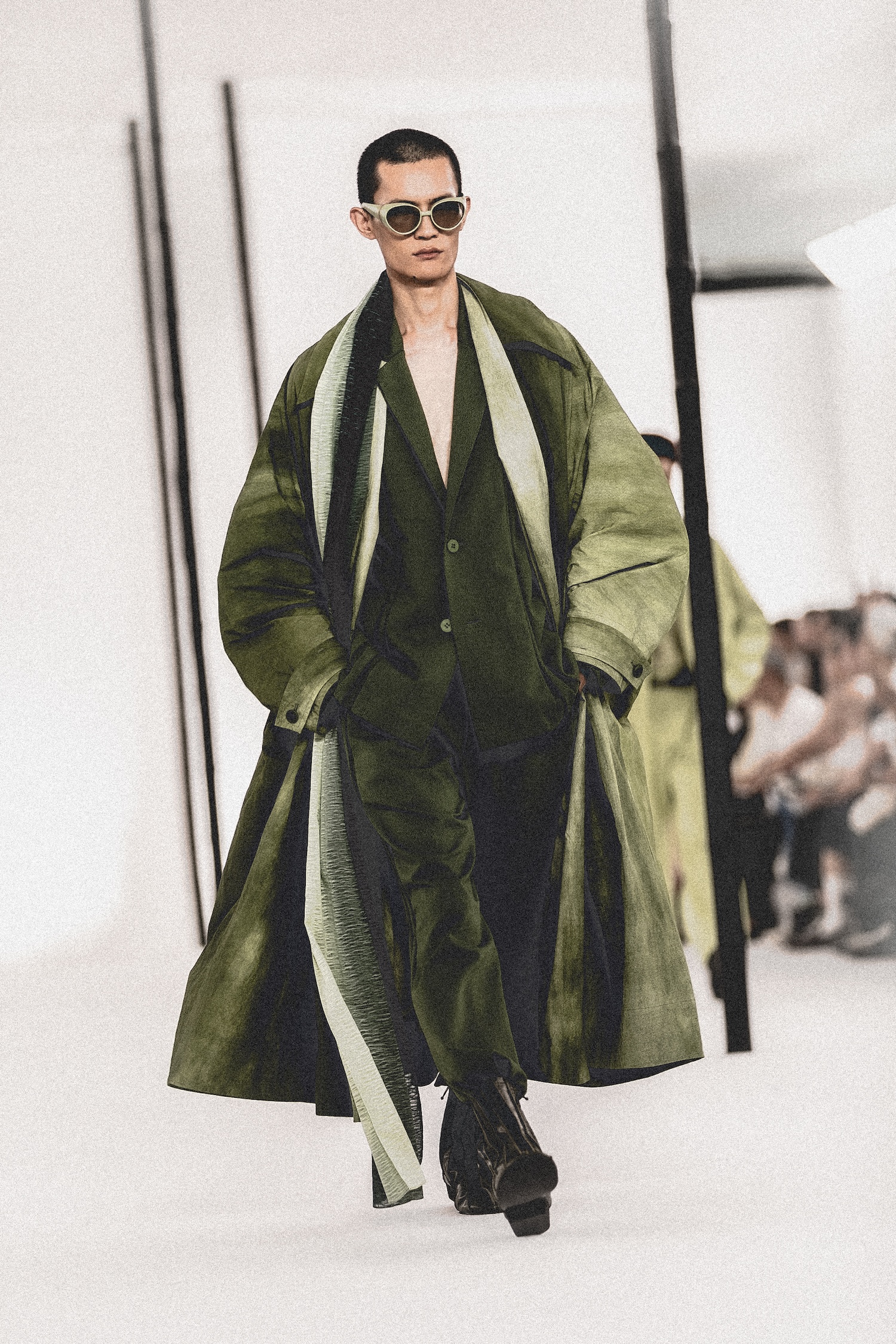 isseymiyake-immen-ss27-runway-26-1783871386426