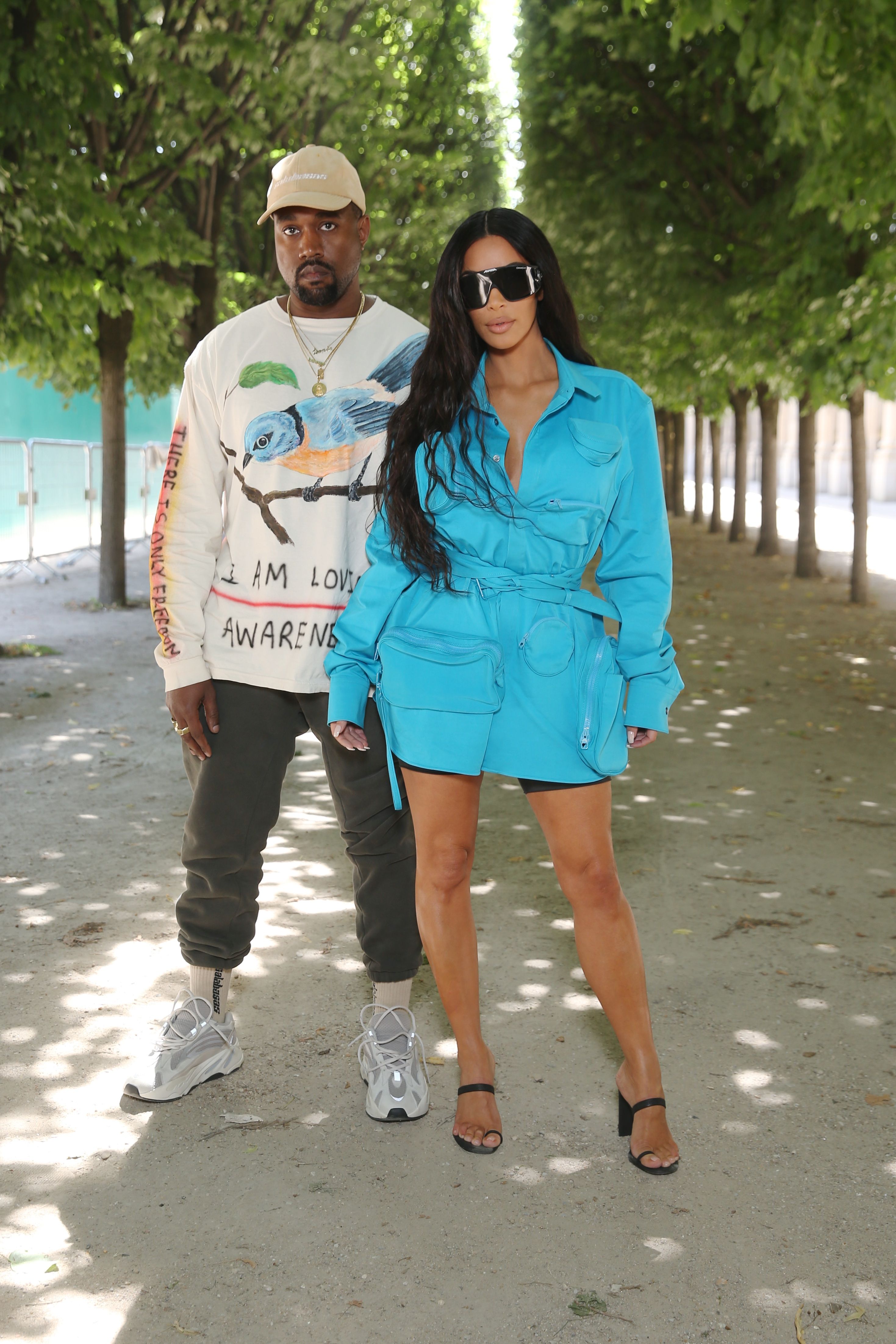 3-Kanyes-West-Kim-Kardashian-1600x2400