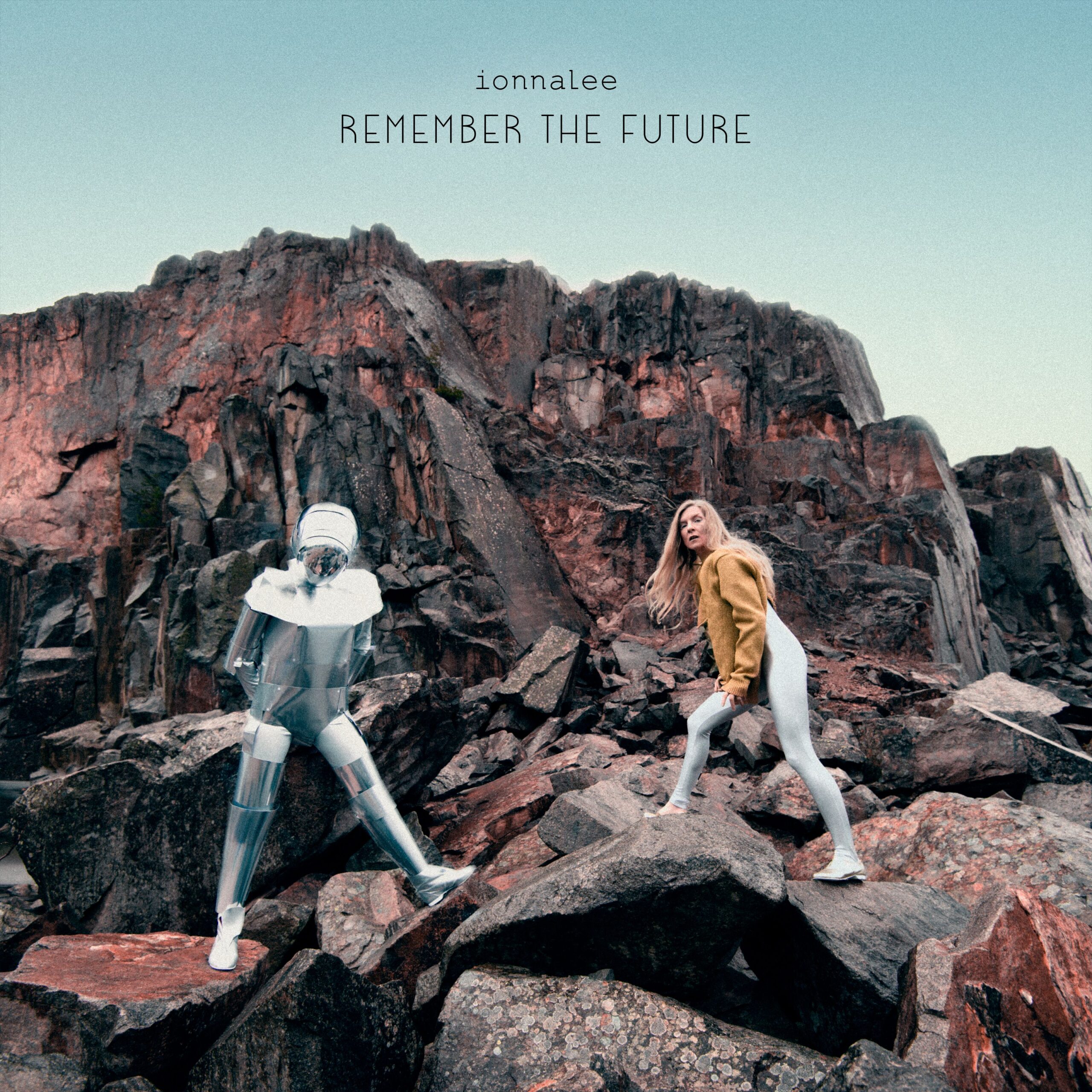 ionnalee remembers the future