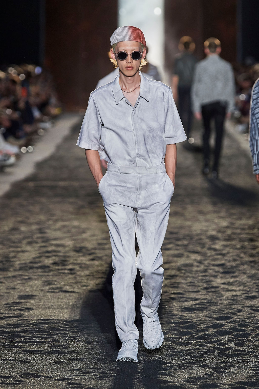 EZXXX_SS20_020-683x1024