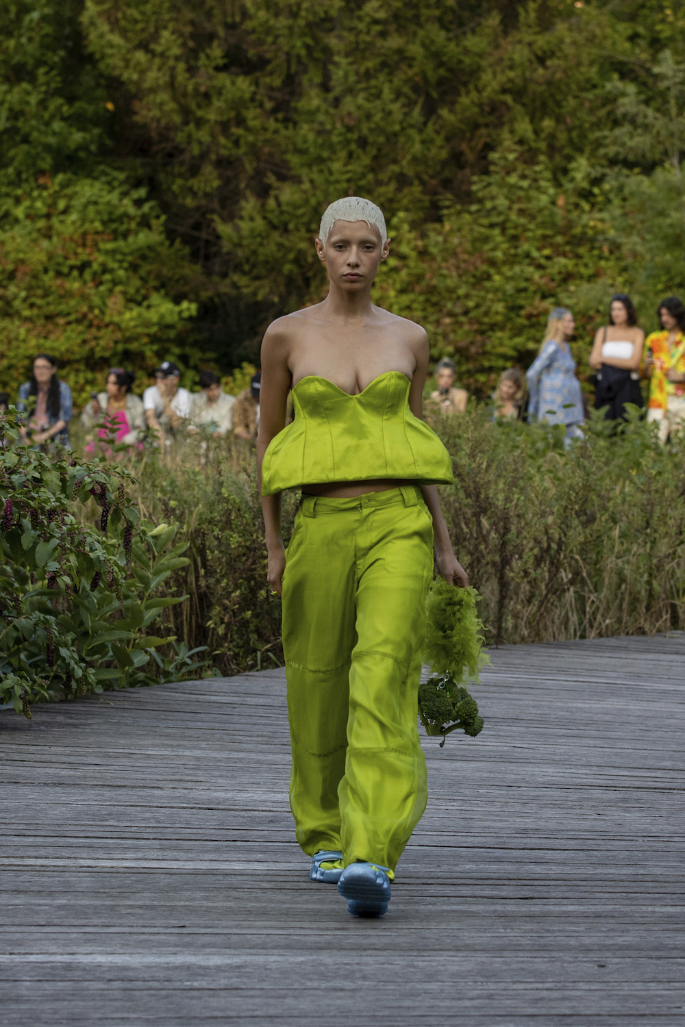 Collina_Runway_44