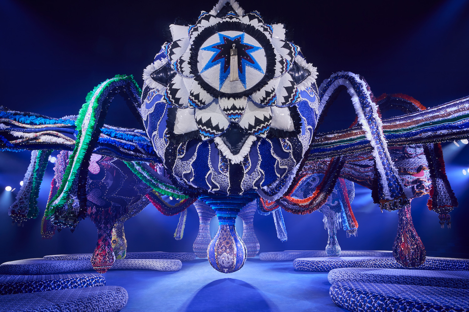 DIOR AW23 SCENOGRAPHY SHOW SET