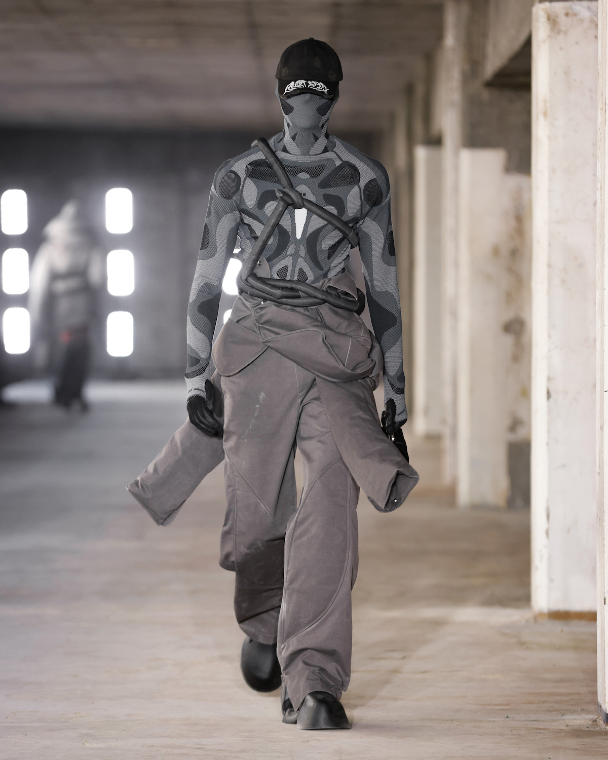 Heliot_Emil_fw23_runway_12