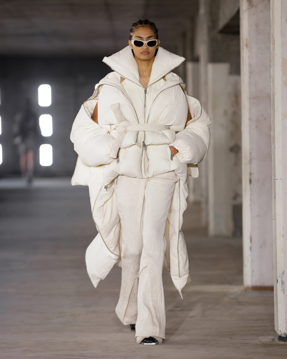 Heliot_Emil_fw23_runway_15