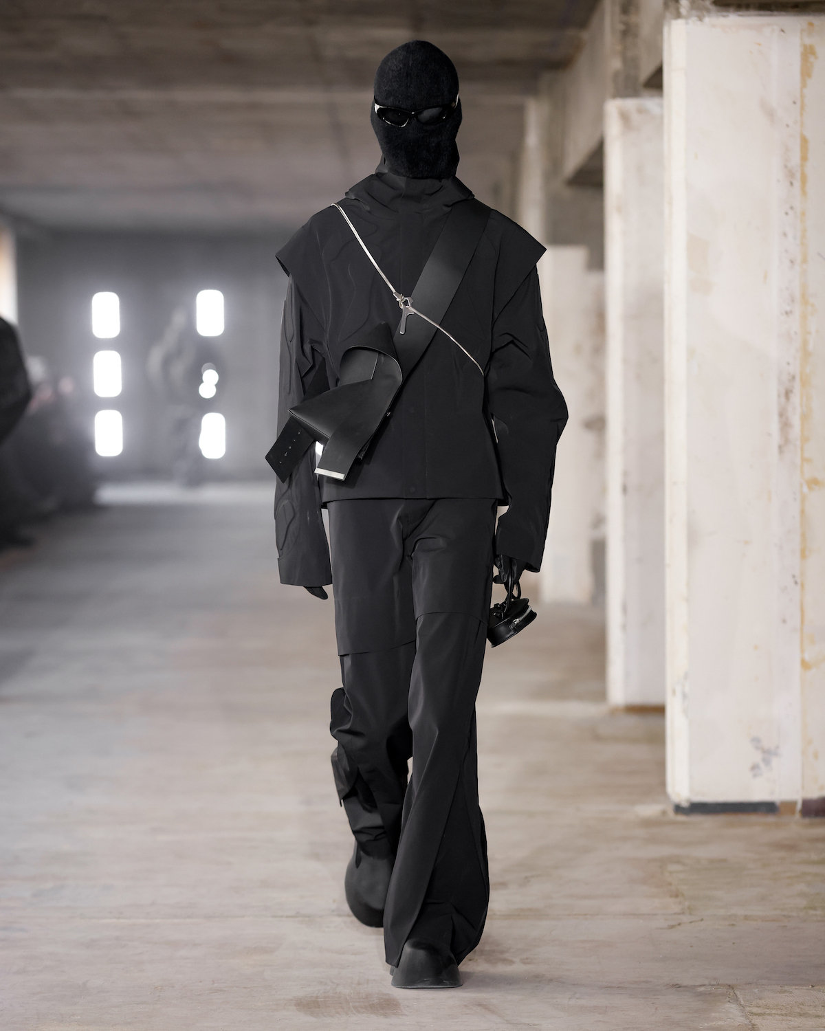 Heliot_Emil_fw23_runway_22