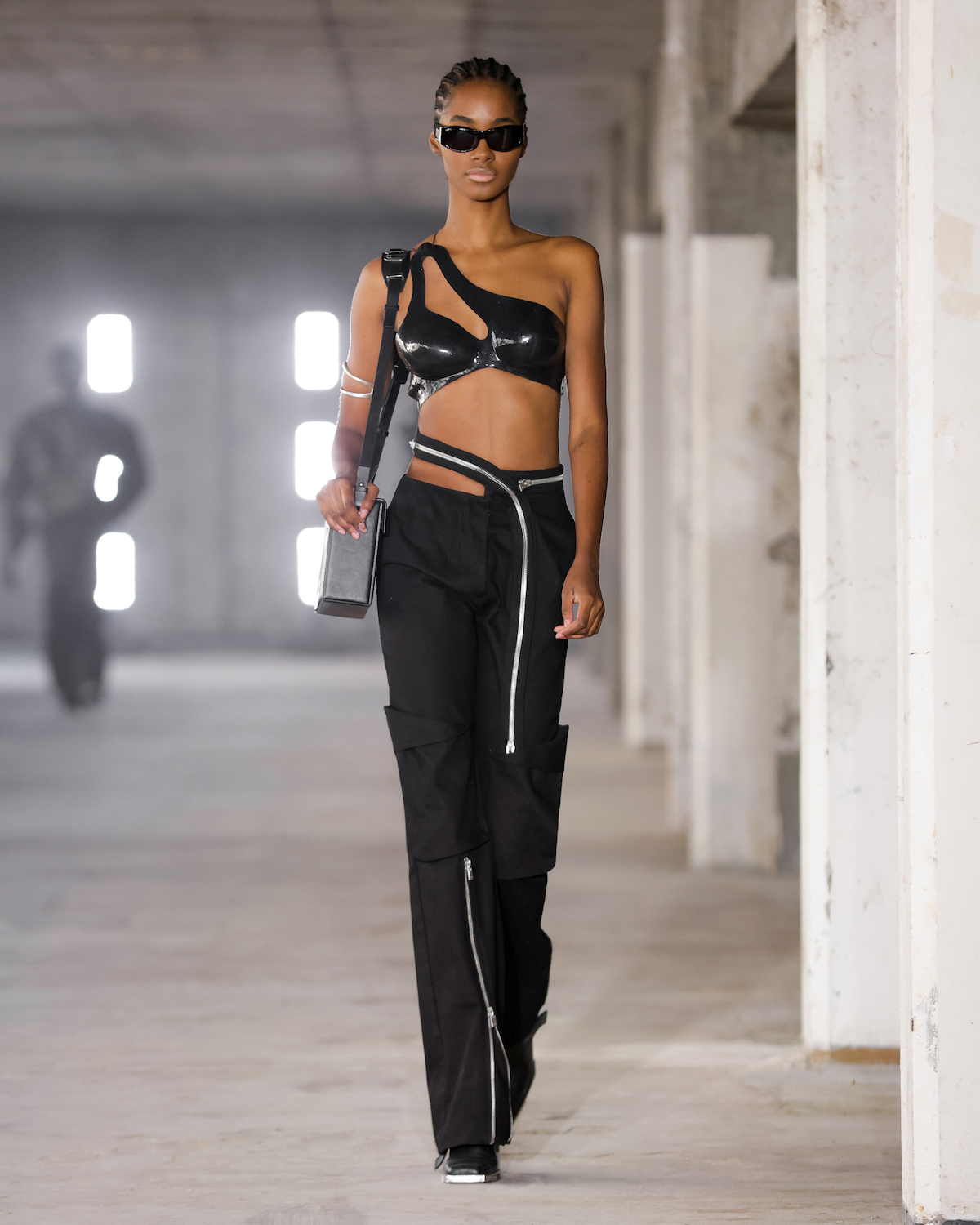 Heliot_Emil_fw23_runway_23