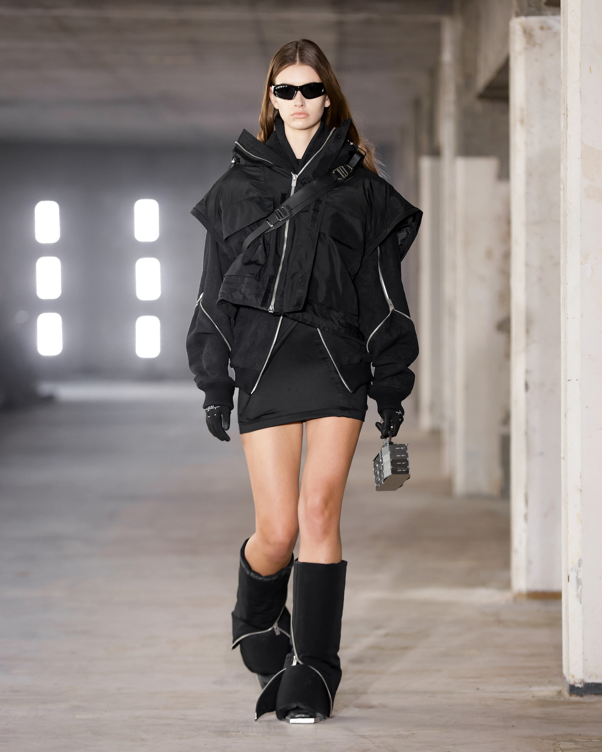 Heliot_Emil_fw23_runway_24