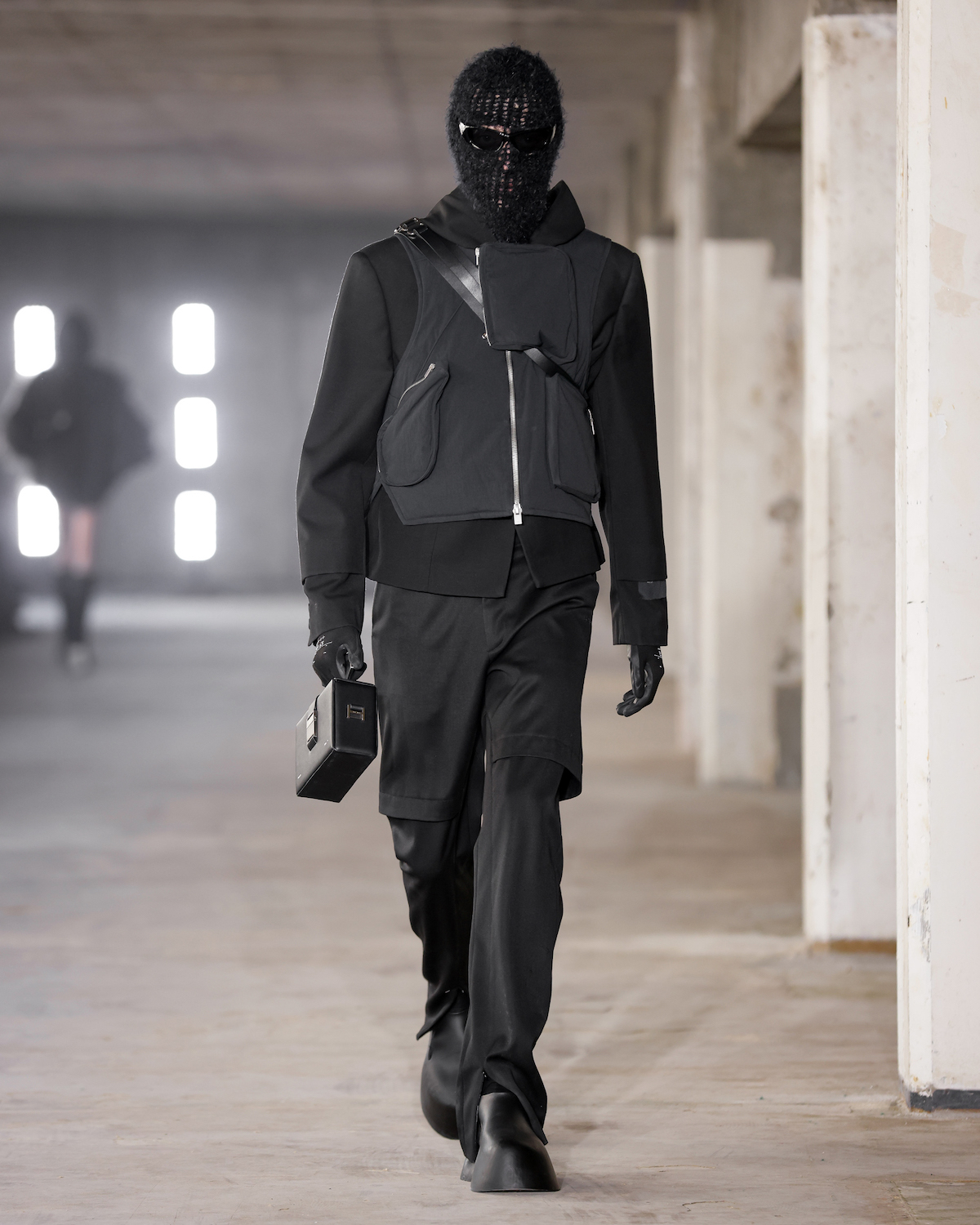 Heliot_Emil_fw23_runway_28