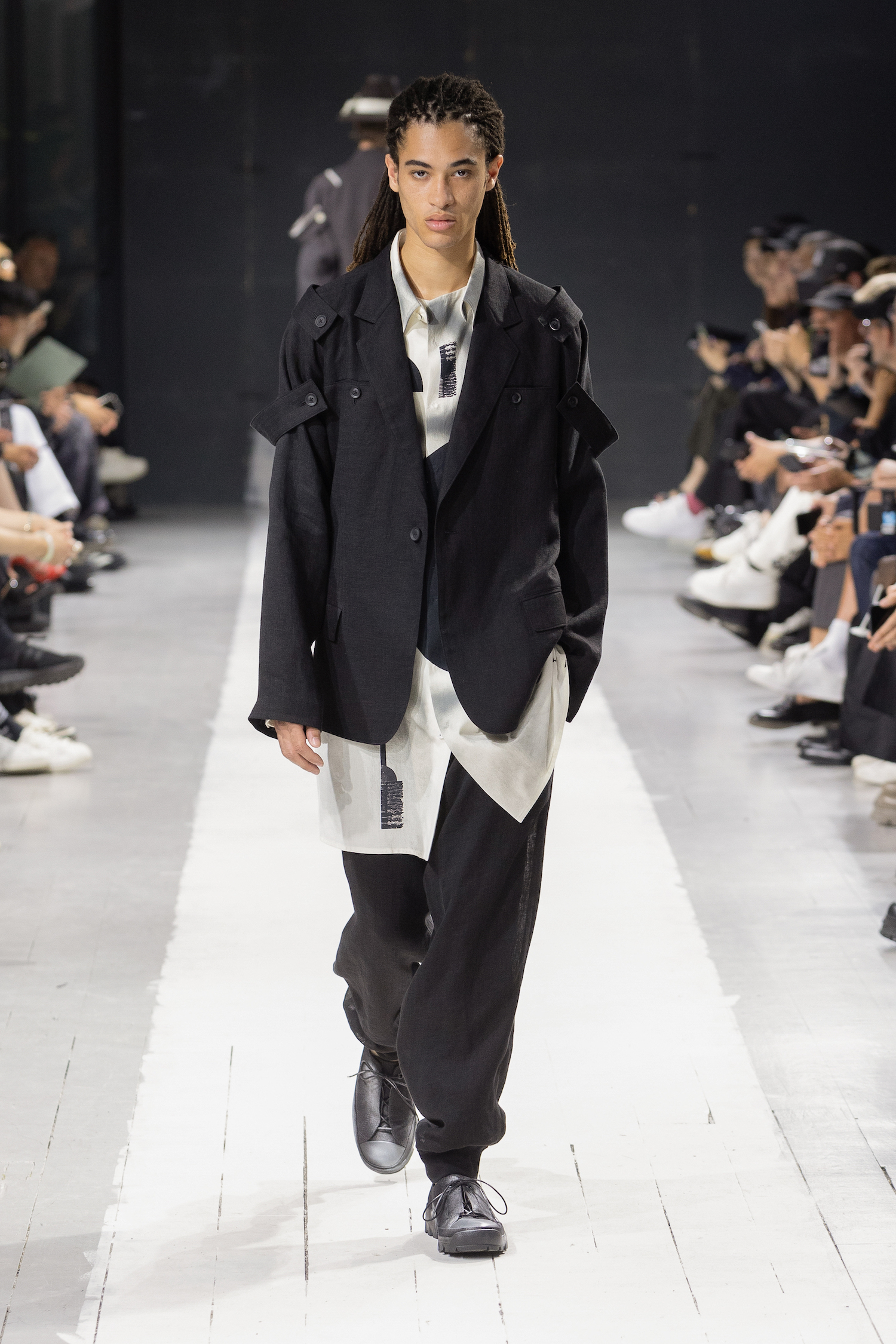 Yohji-Yamamoto-POUR-HOMME-SS24_Copyright-Monica-Feudi_Look12