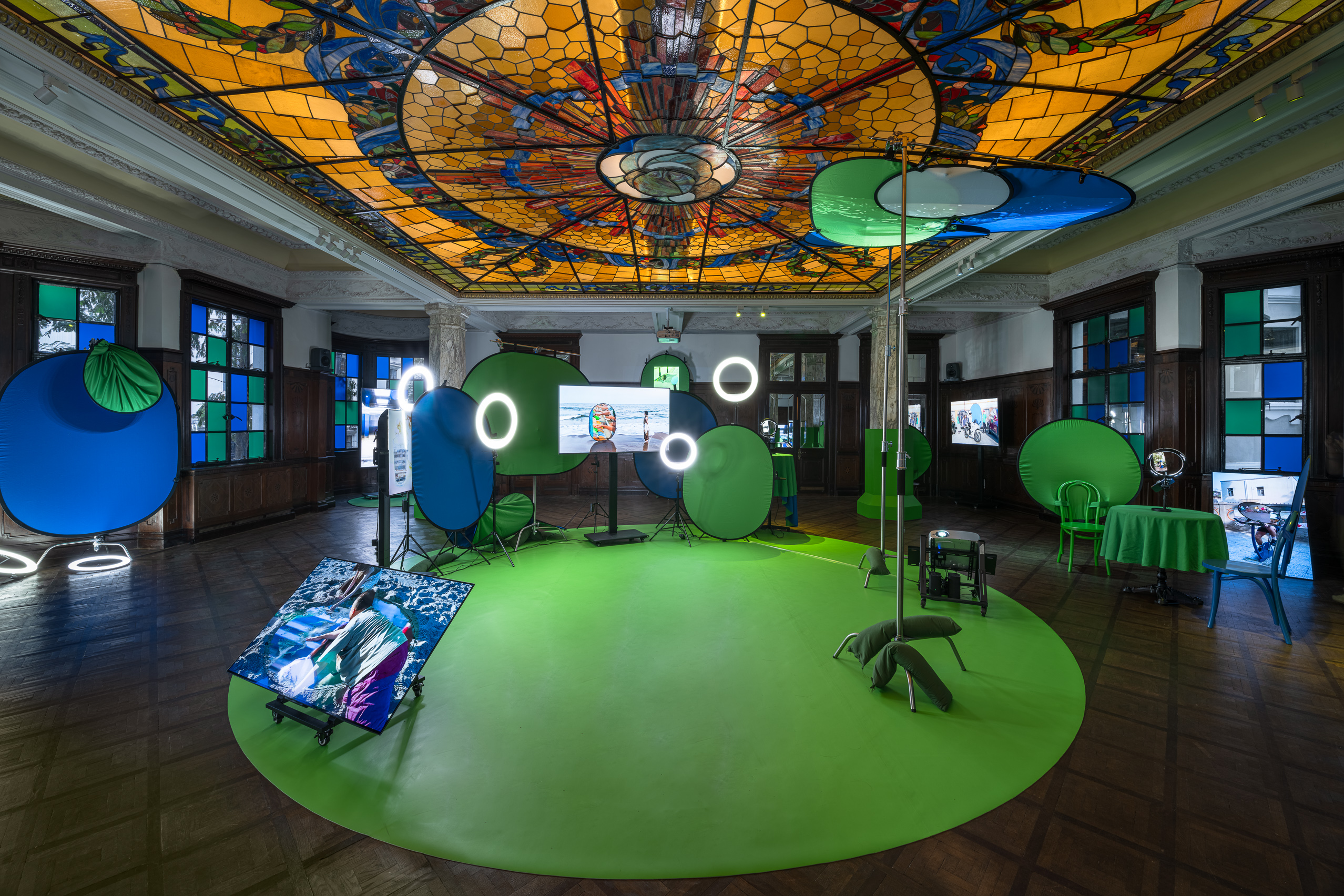 Exhibition views of “Paraventi: 屏” Prada Rong Zhai, Shanghai Courtesy Prada
Cao Fei
Screen Autobiography (Shanghai)
2023
Multi-media installation (combination of videos, smartphones, green screens, self-timer lamps, furniture, photographic tripods, ect.) Variable dimensions
Music: Zafka
Acknowledgement - Video Production Participants: Er Gao (He Qiwo), Zhang Dianling, Liu Qingyu, Pan Xiong, Ai Kuo, Sa Na, Gao Qizhen, Chen Xin, Madelin Cheng, Shen Jinghao, Zhao Mengyao, He Peijia Courtesy of the Artist, Vitamin Creative Space and Sprüth Magers