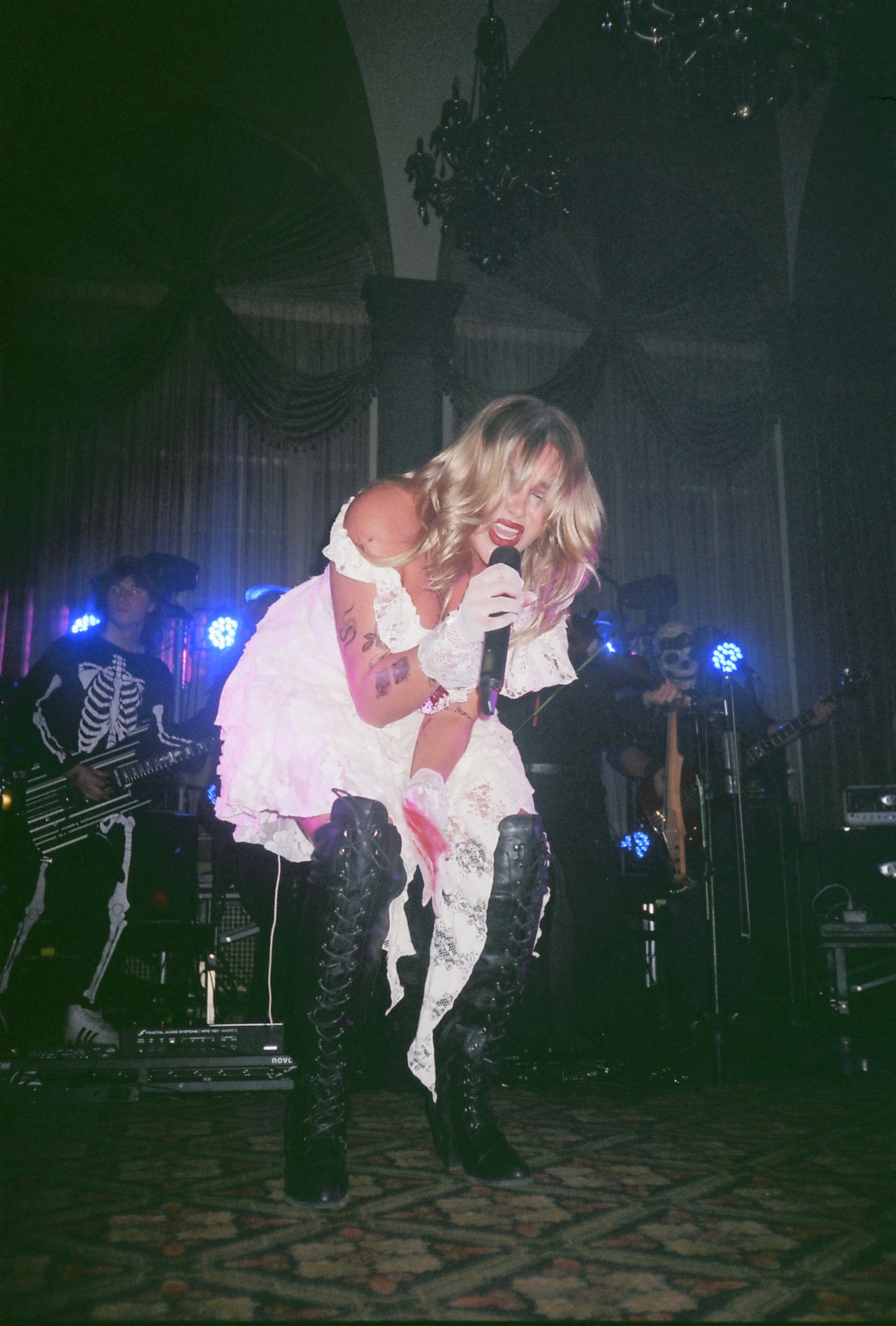 IMG_2546-1600x2368