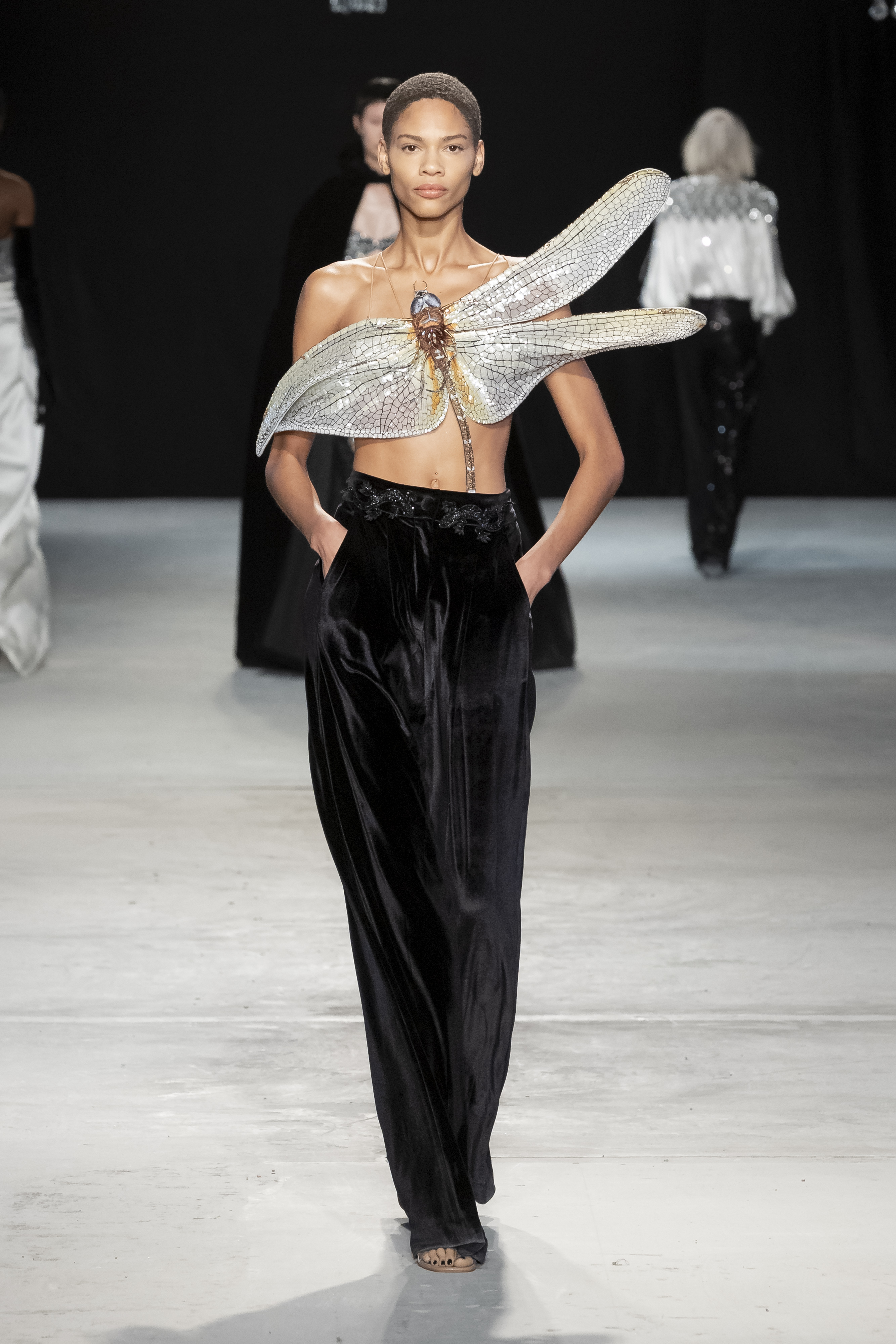 Rahul-Mishra-Couture-SS24-Paris-41-1600x2400