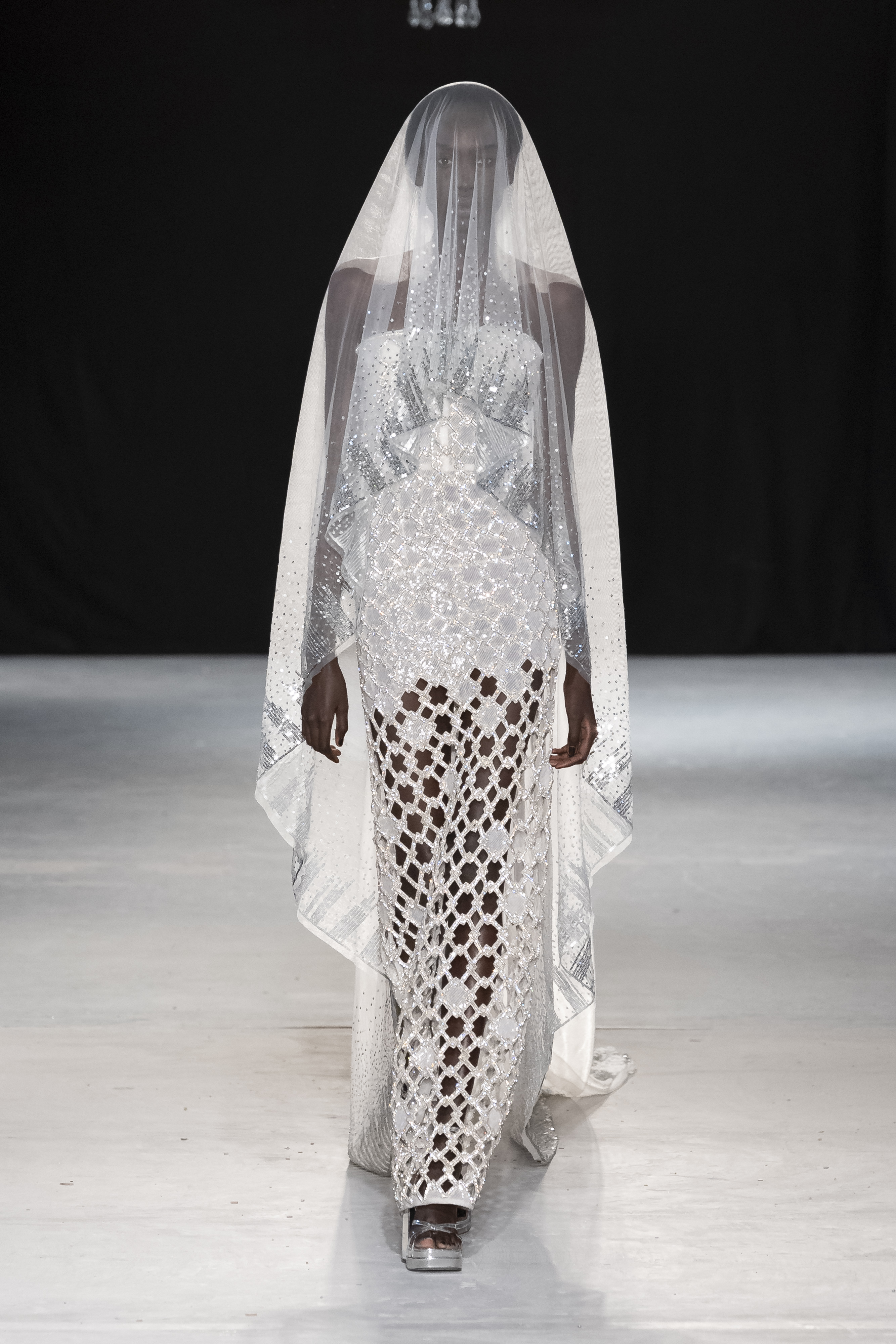 Rahul-Mishra-Couture-SS24-Paris-44-1600x2400