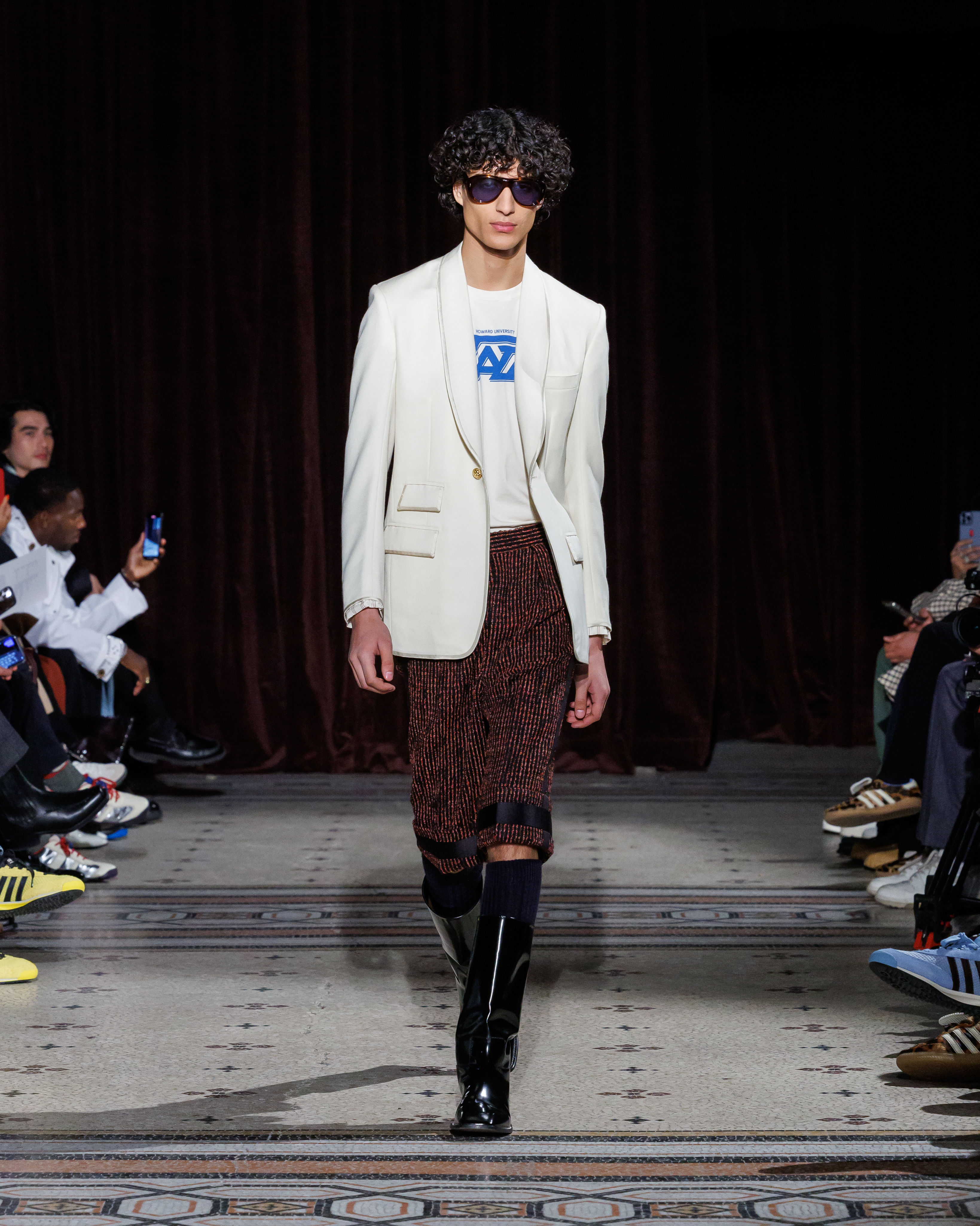 Wales_Bonner_fw24_runway_High_look19-1600x2000