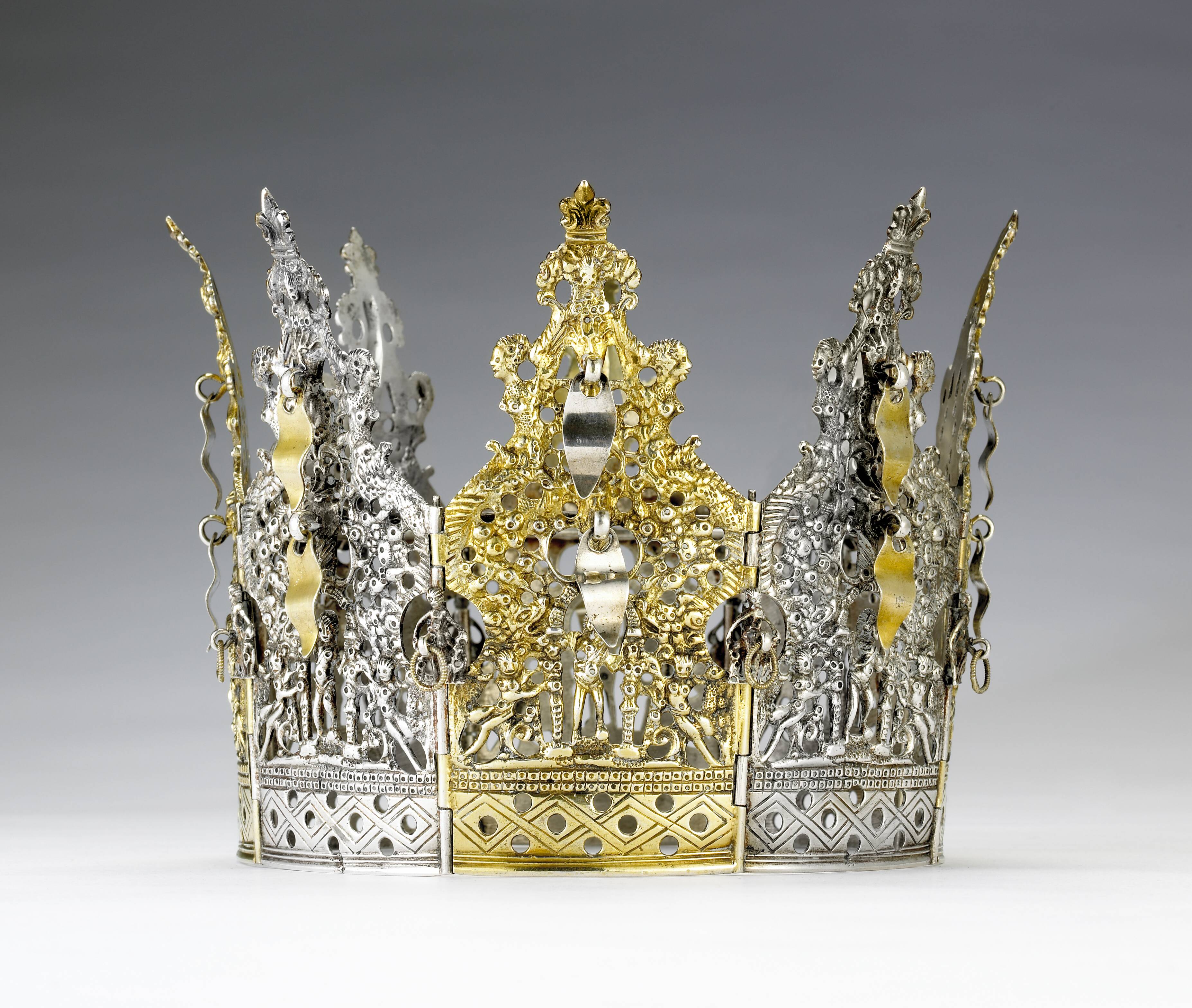 01_Bridal-Crown-1600x1353