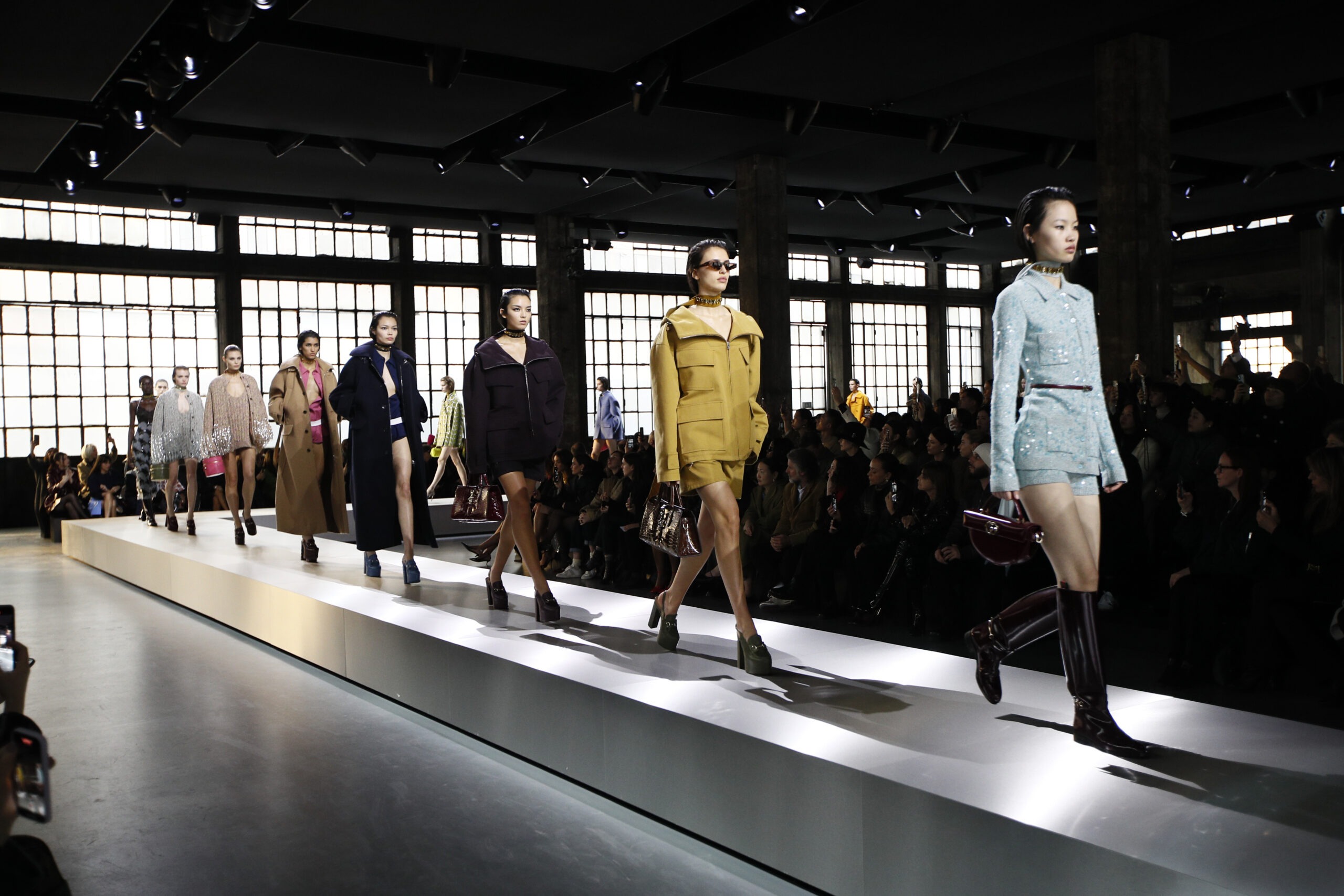 Gucci Fall/Winter 2024 Women’s Elevates Milan with Sabato De Sarno’s Visionary Take on Tradition and Subversion