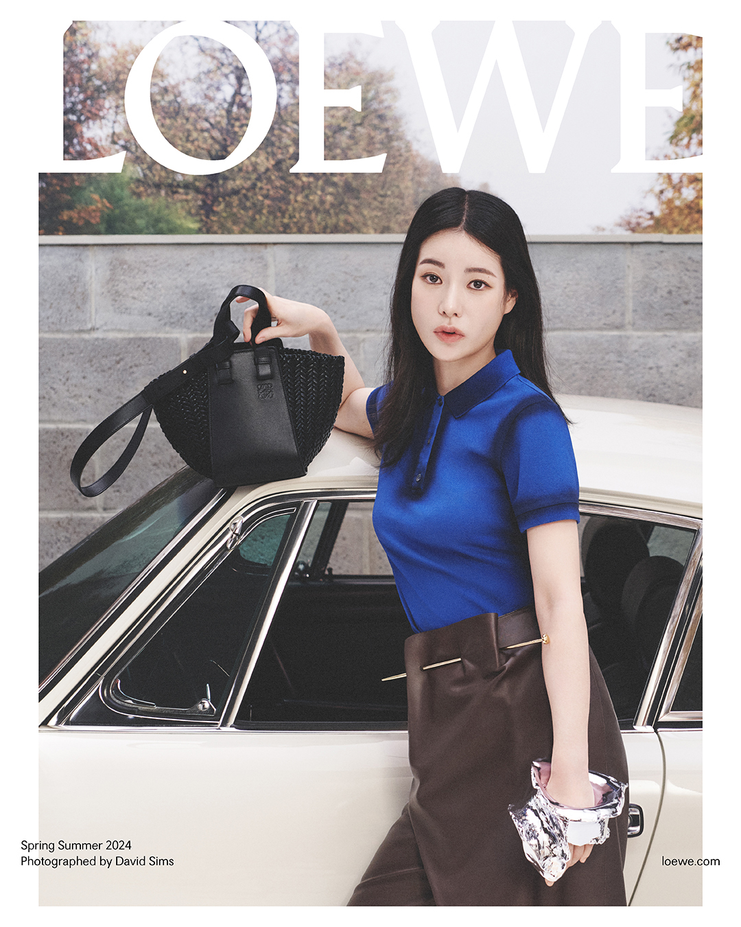 LOEWE_SS24_DAVID_SIMS_CAMPAIGN_JIYEON-_LIM_RGB_LAYOUT_1080x1350_005_0159_R_v2B