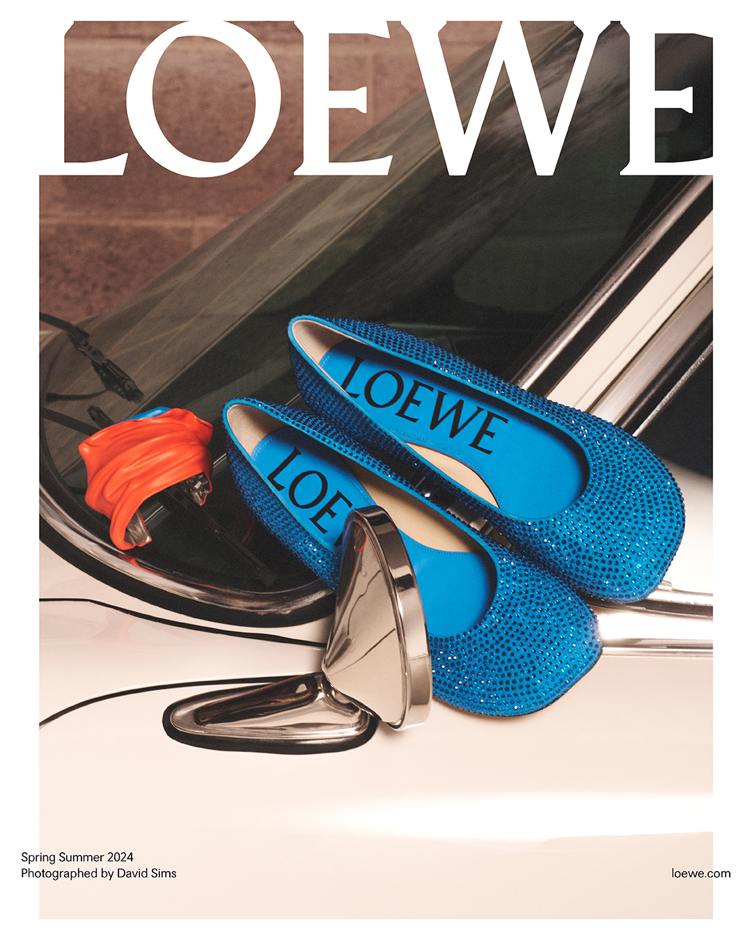 LOEWE_SS24_DAVID_SIMS_CAMPAIGN_STILL_LIFE_RGB_LAYOUT_1080x1350_002_0342_R_V1