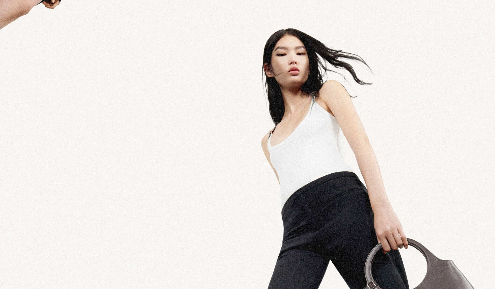 Courrèges Unveils Holy Bag – A Symmetrical Masterpiece in Latest Campaign